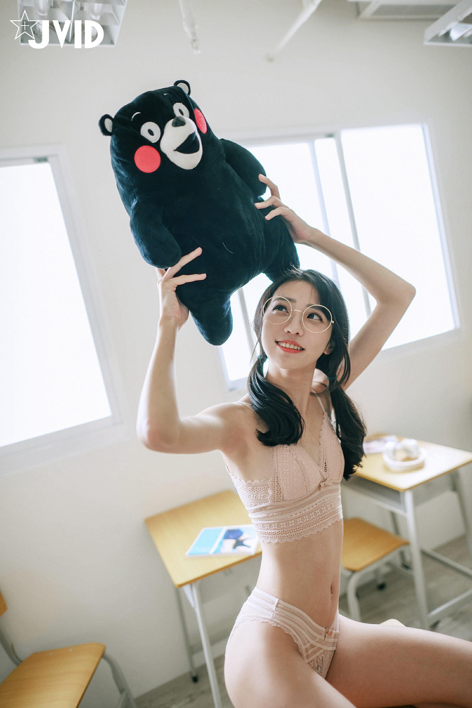 เยียนเยียน - การล่อใจของสาวโรงเรียนหวาน (P)