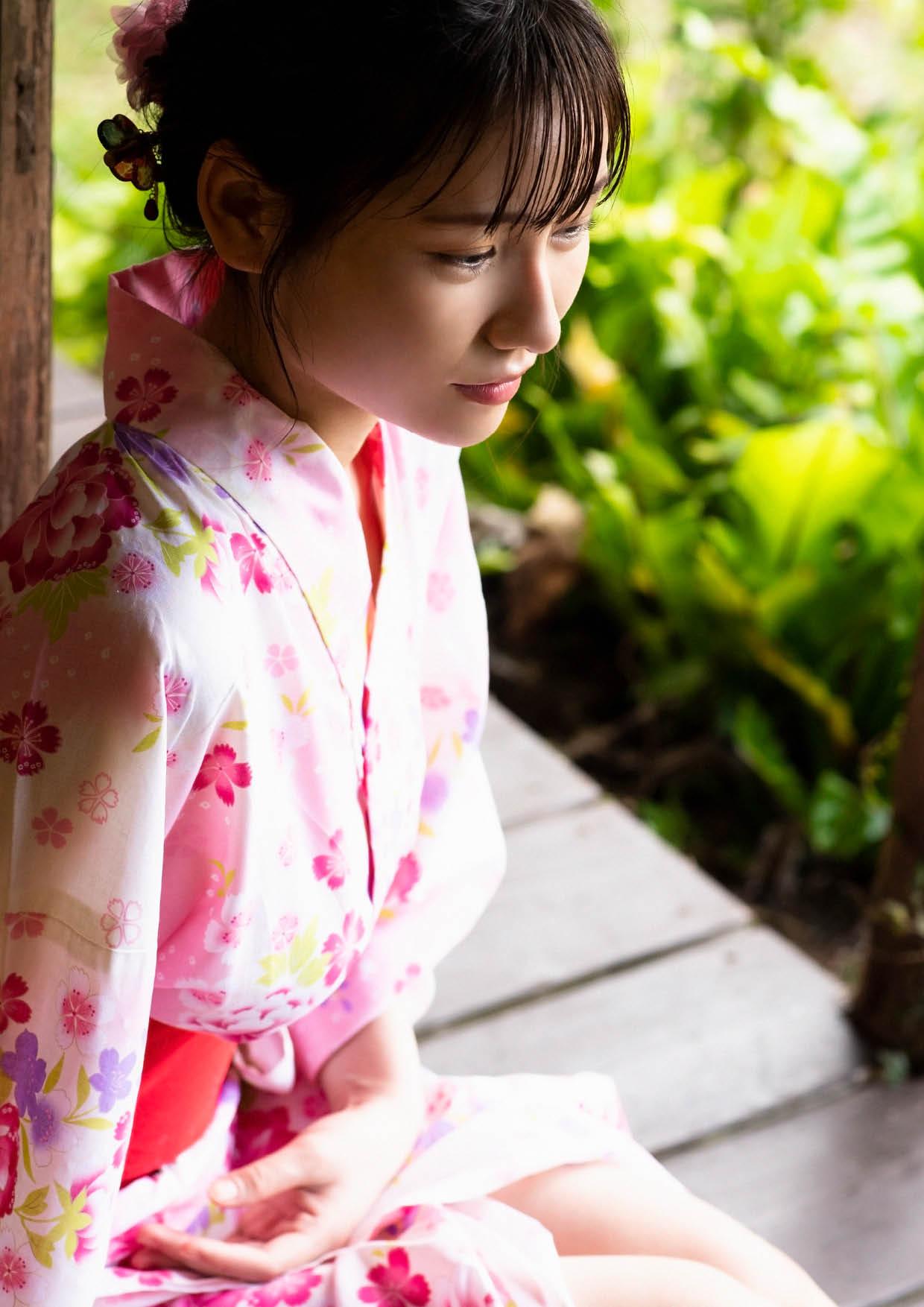 Yamate Ria 1st Sách ảnh [Ria] 112 trang