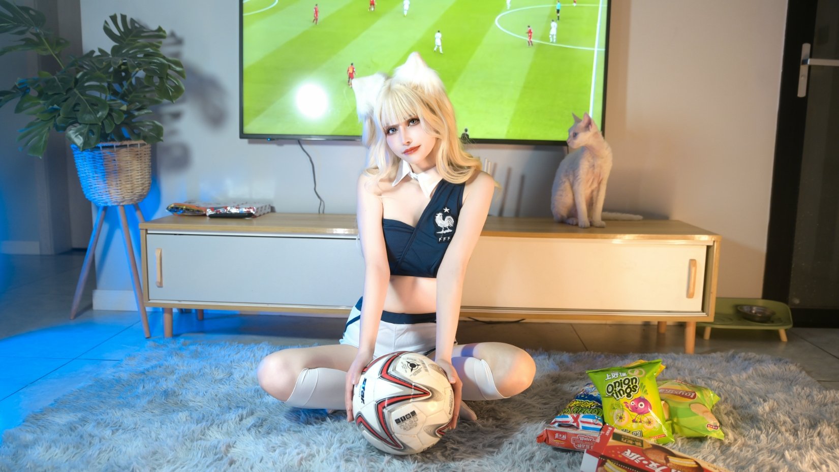 鹿八歳 - サッカー少女