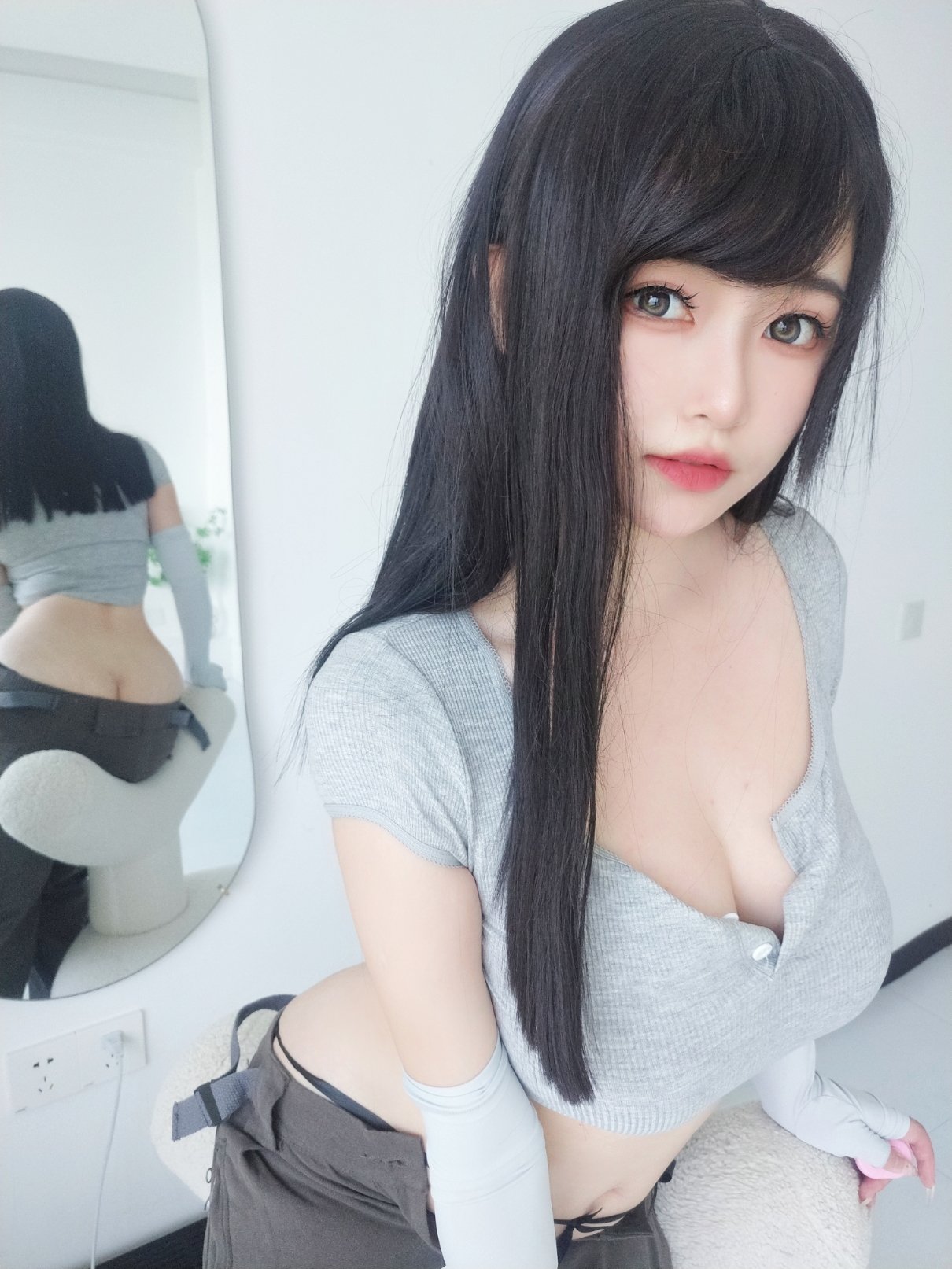 Nữ chính K NO.003, bạn có thích K như thế này không?