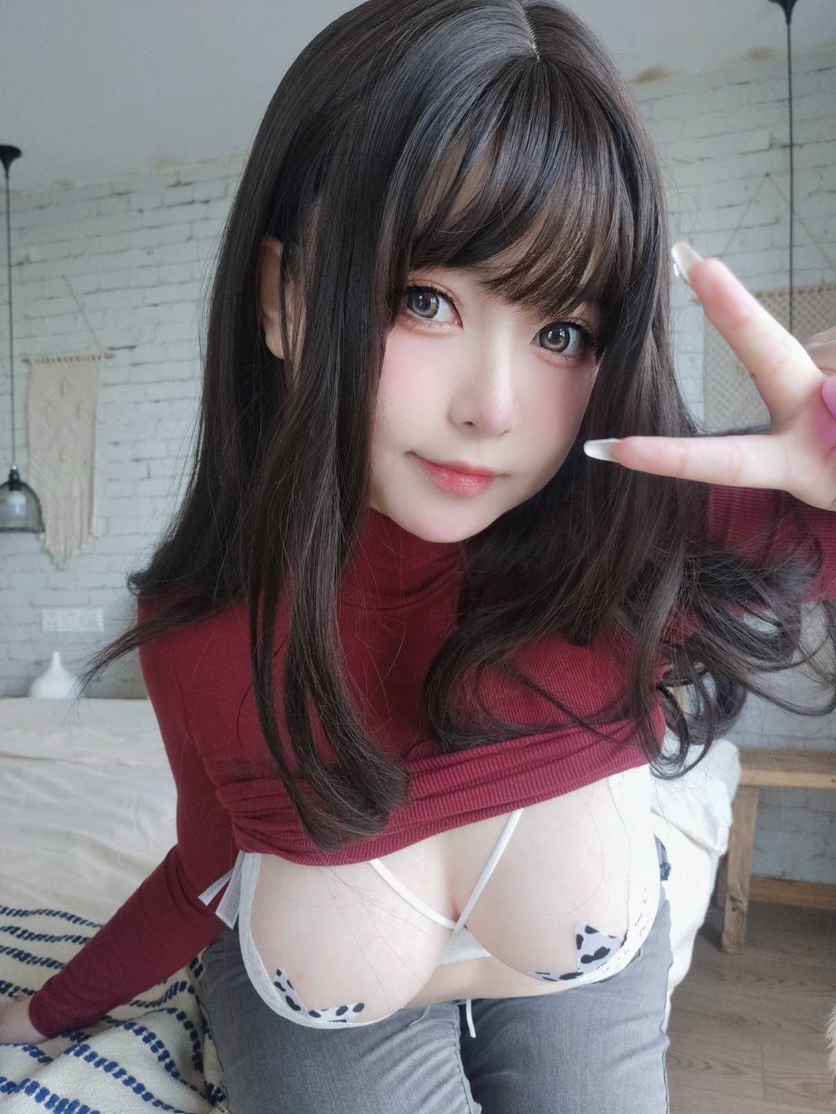 ヒロインK NO.015 赤いセーターの豊満な妹