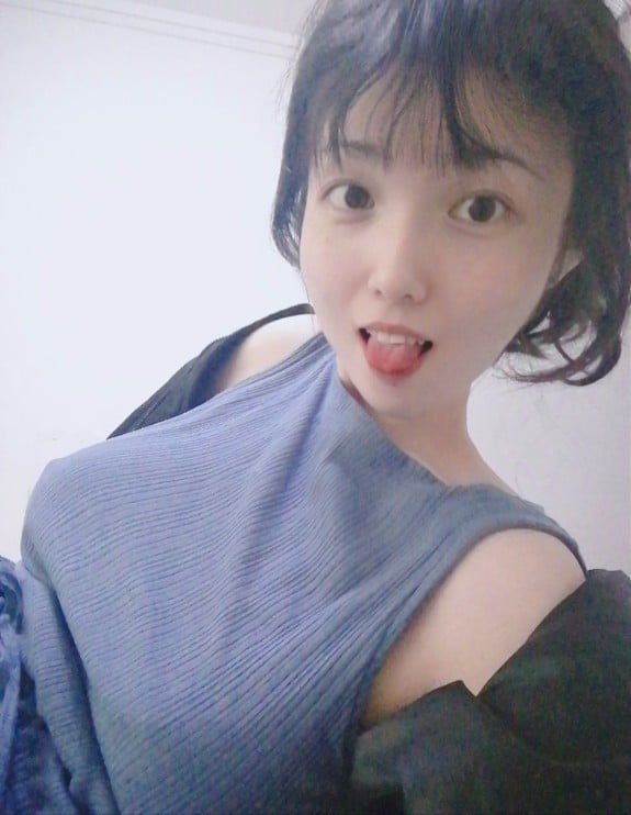 [ThZu.Cc]LOL妹子ERICAHAND图片