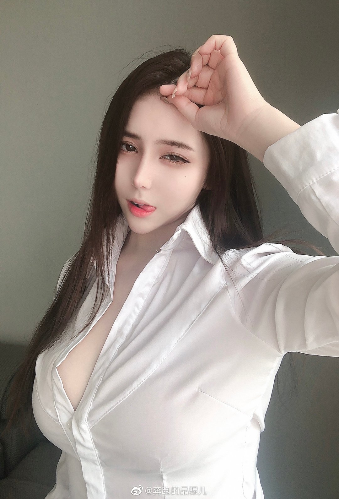 Running Crystal Snail's Weibo Miscellaneous Pictures