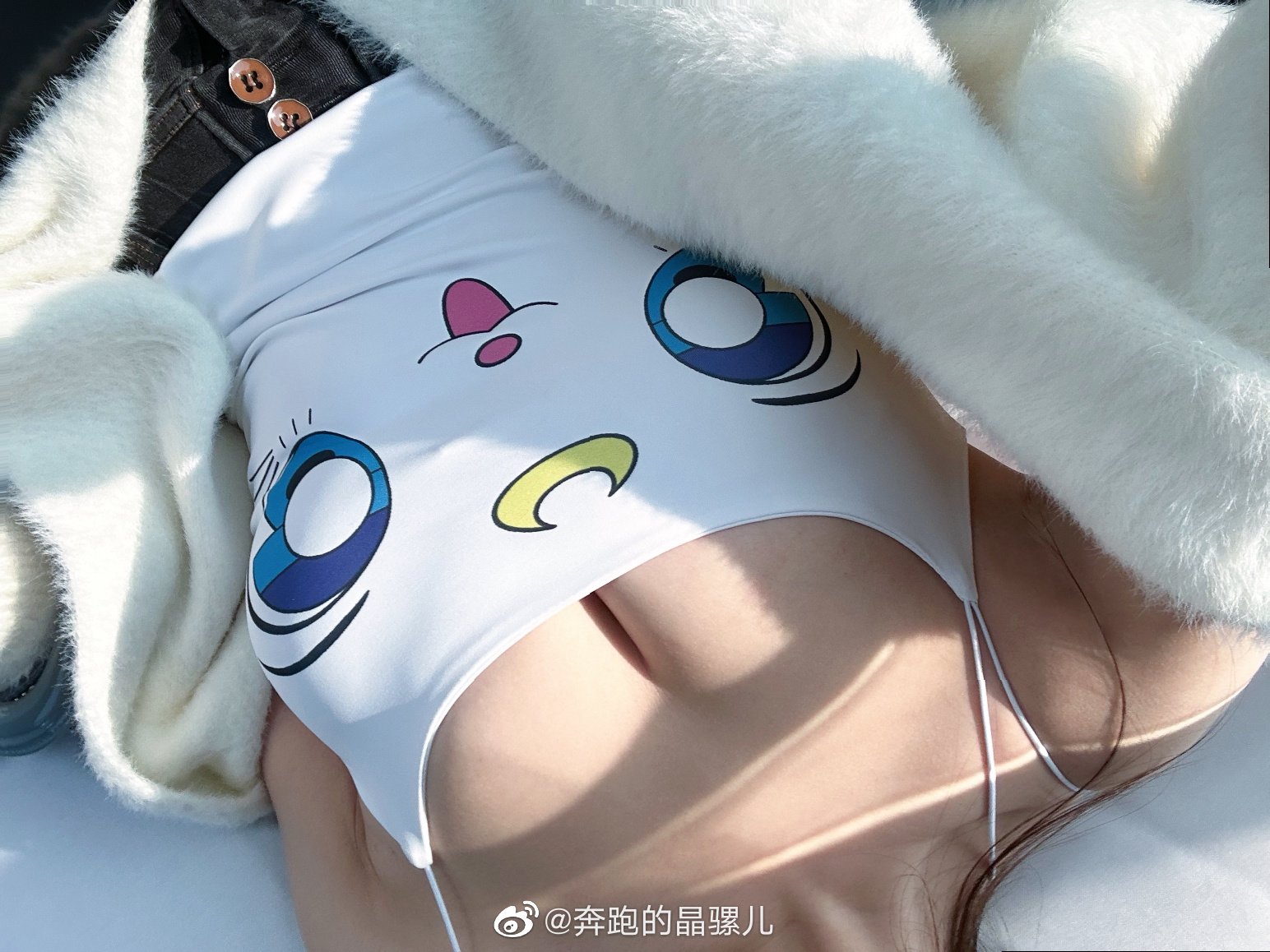 Hình ảnh linh tinh Weibo của Jing Luor Đang Chạy