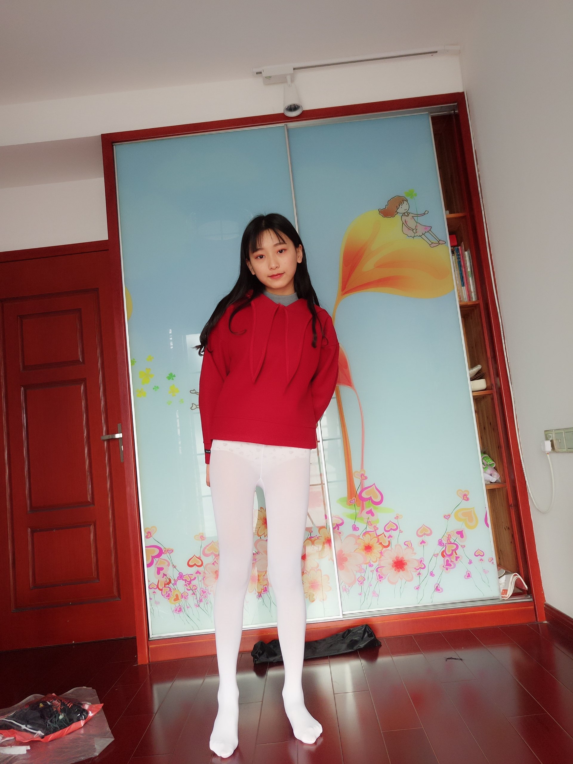 蓓蓓 - 紅白絲襪