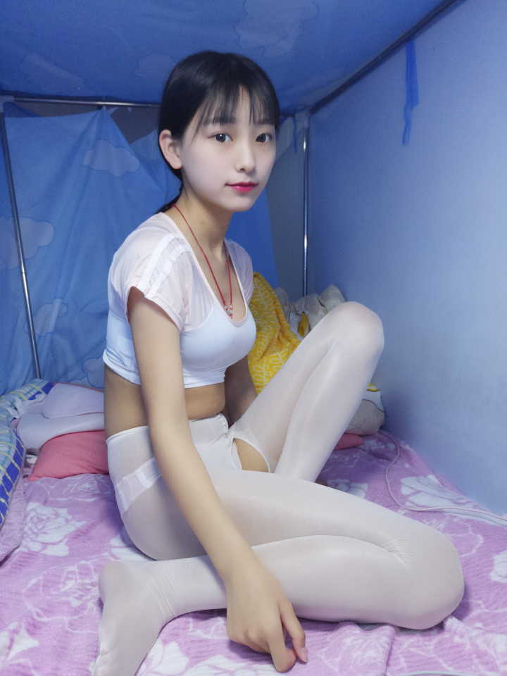 蓓蓓 - 黑白薄丝袜