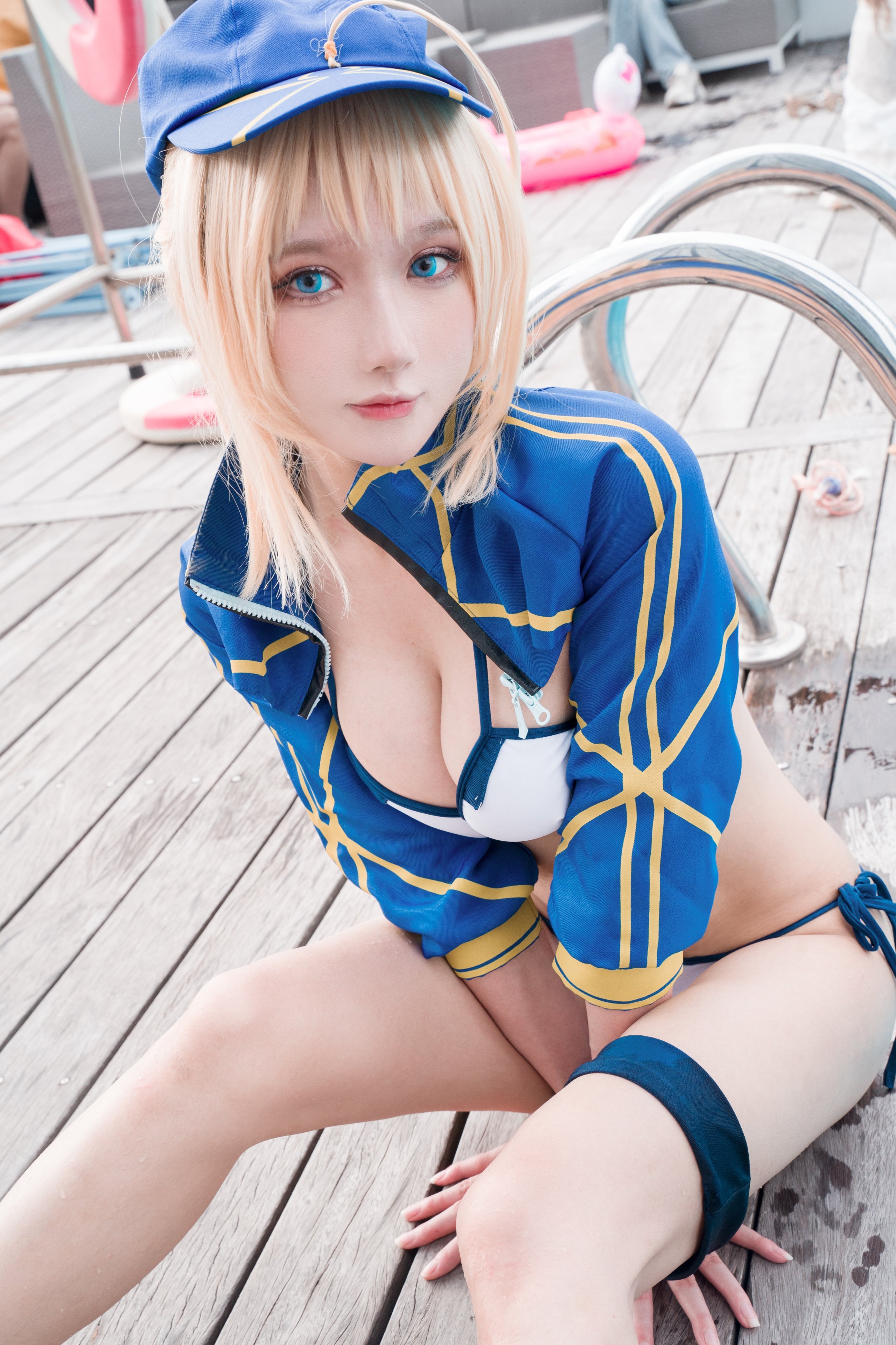 อาบ่าวก็เป็นกระต่ายสาว - ตัวละครหญิงลึกลับ x ชุดว่ายน้ำขน