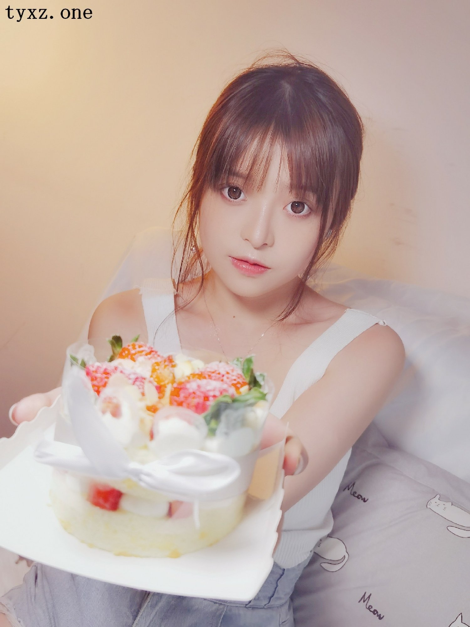 いちご味のナイナイトウ - 抹茶味のトウトウ