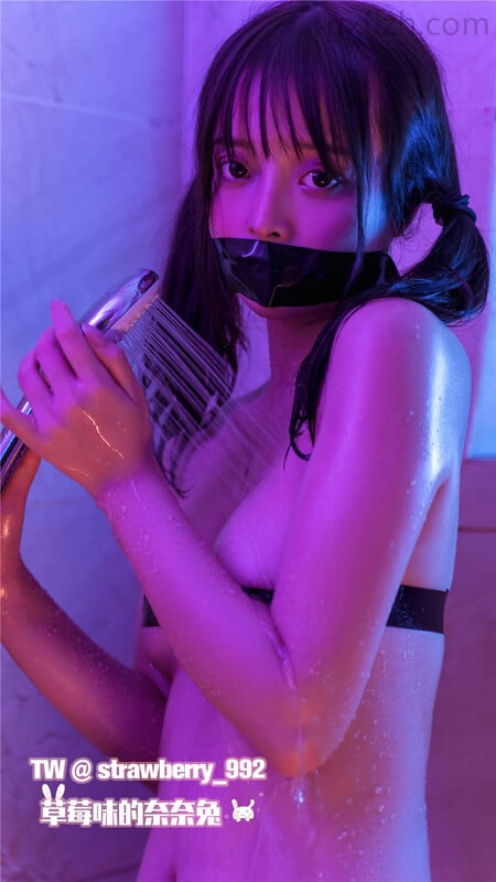 草莓味的奈奈兔-密室監禁