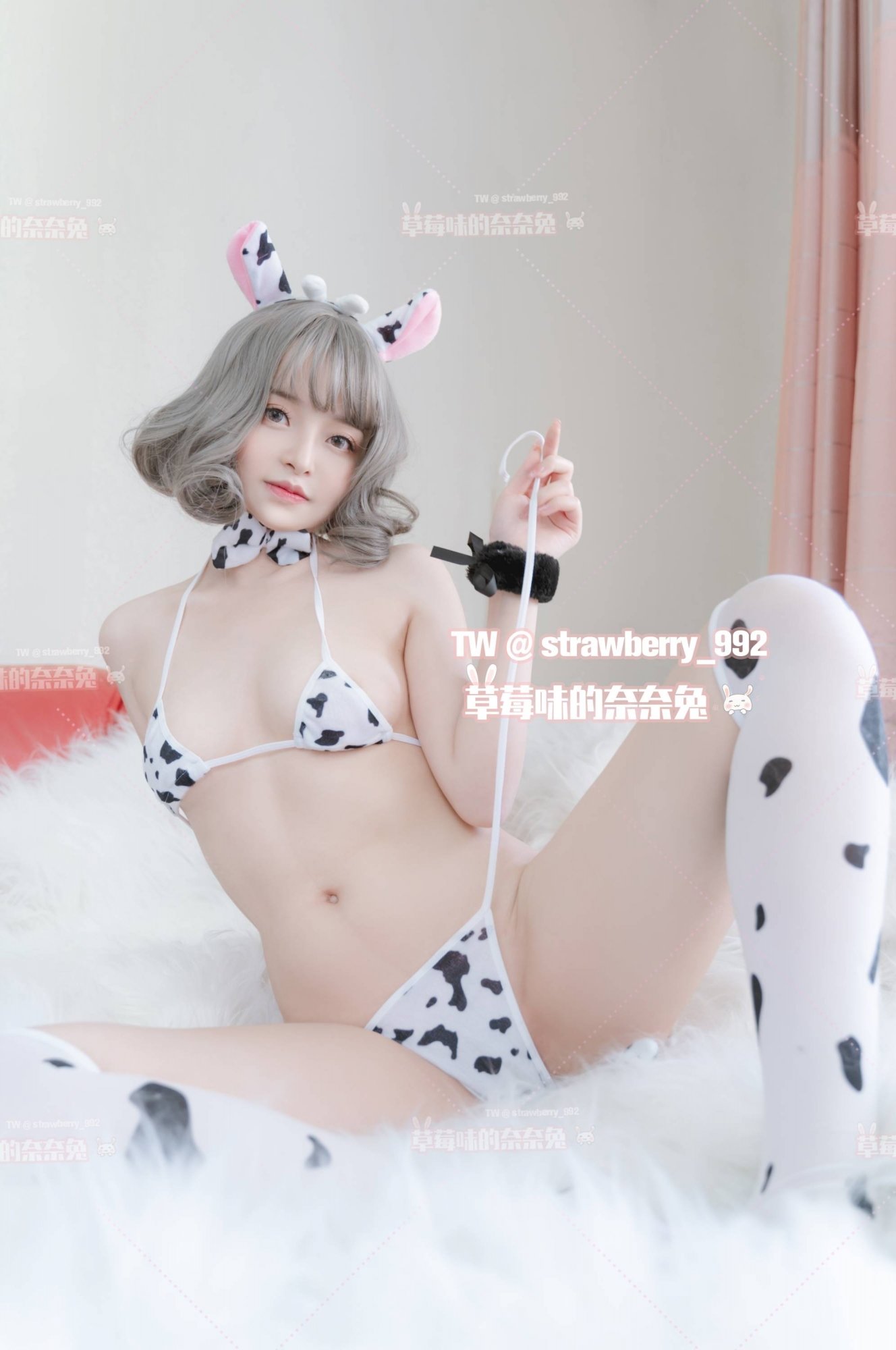 草莓味的奈奈兔-小乳牛