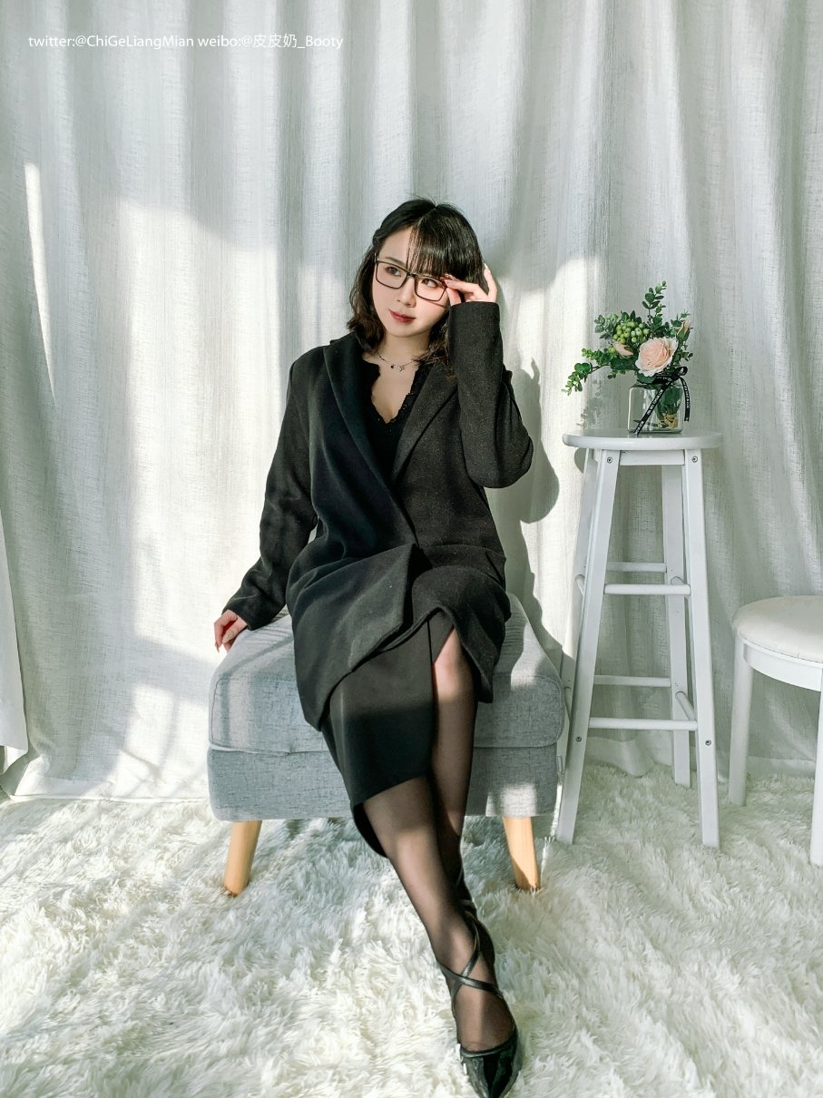 Pi Nai is so cute - OL Black