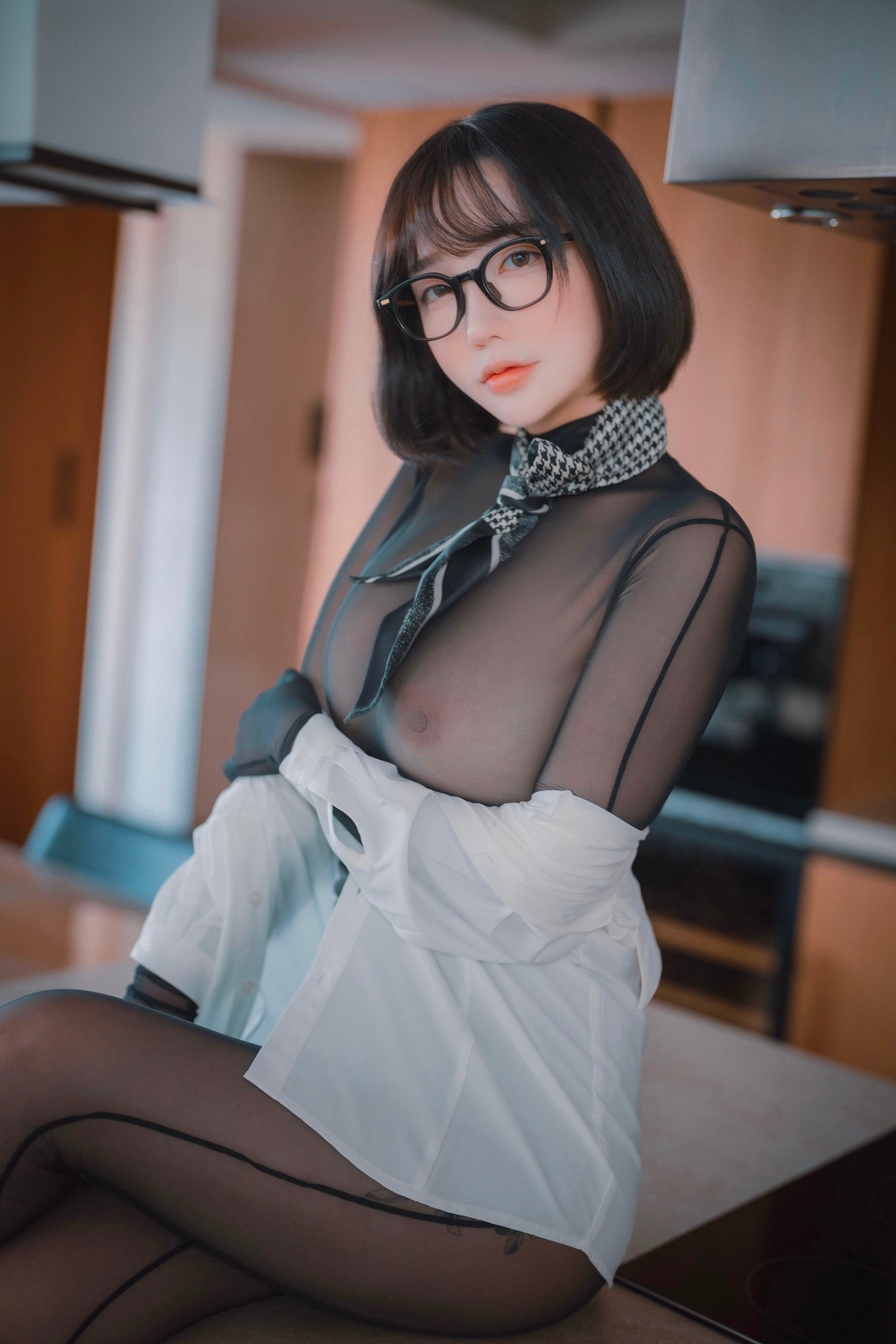 眼睛学姐