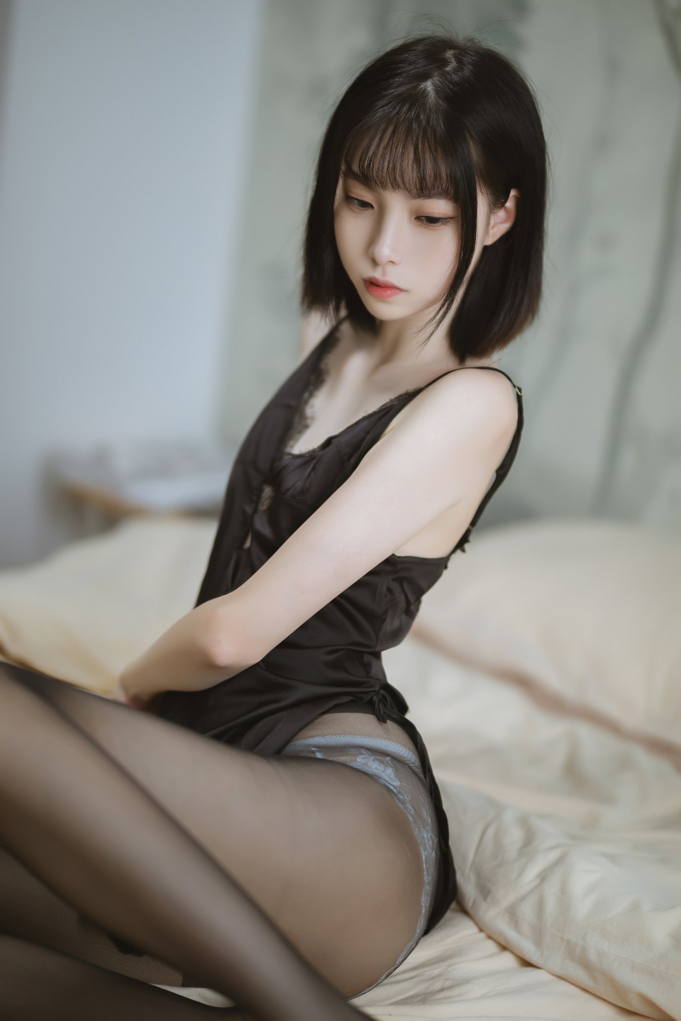 허란란-검은색 레이스 잠옷