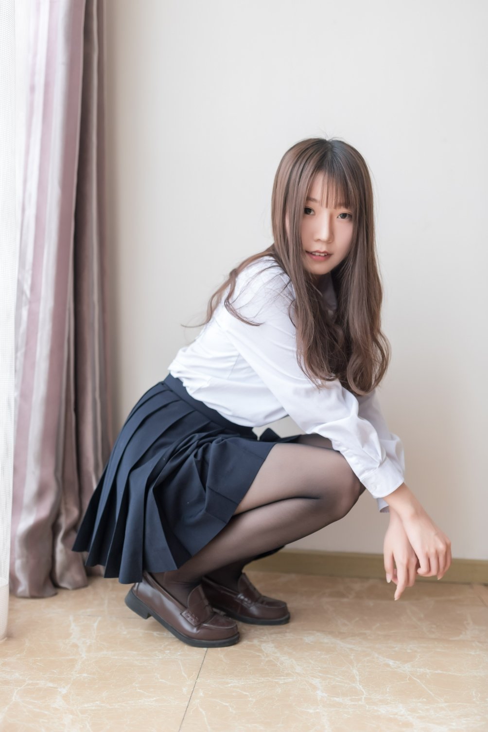 Vanilla Meow Lulu No. 003: Black Silk Cute Girl