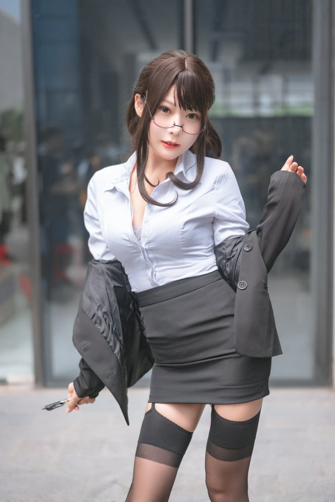ซางเซาเมียวลูลู NO.37 ถุงน่องชุดสูทเย้ายวน