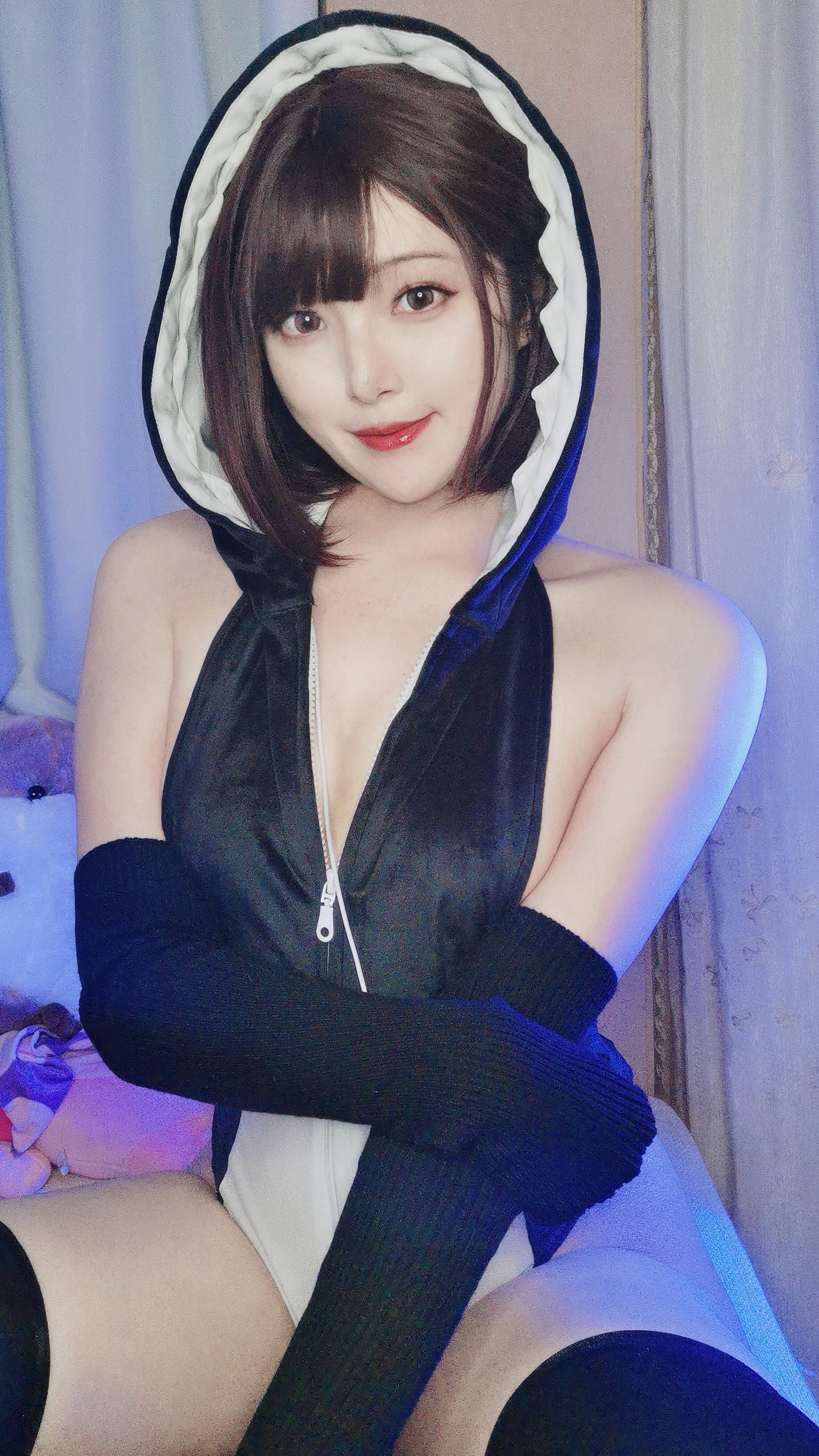 Natsuko Xia Xia Zi - Orca Self-Photo