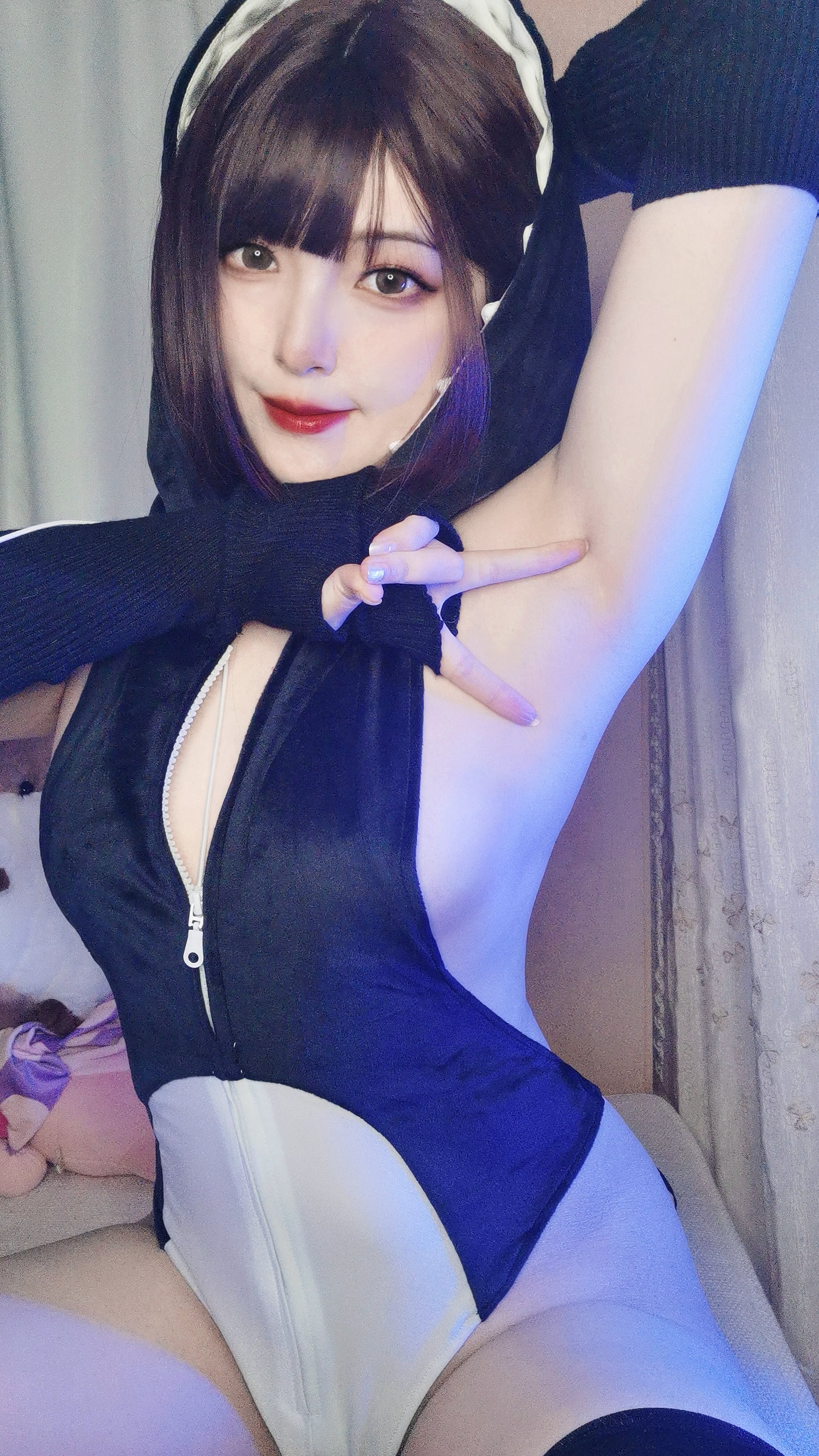 Natsuko Xia Xia Zi - Orca Self-Photo