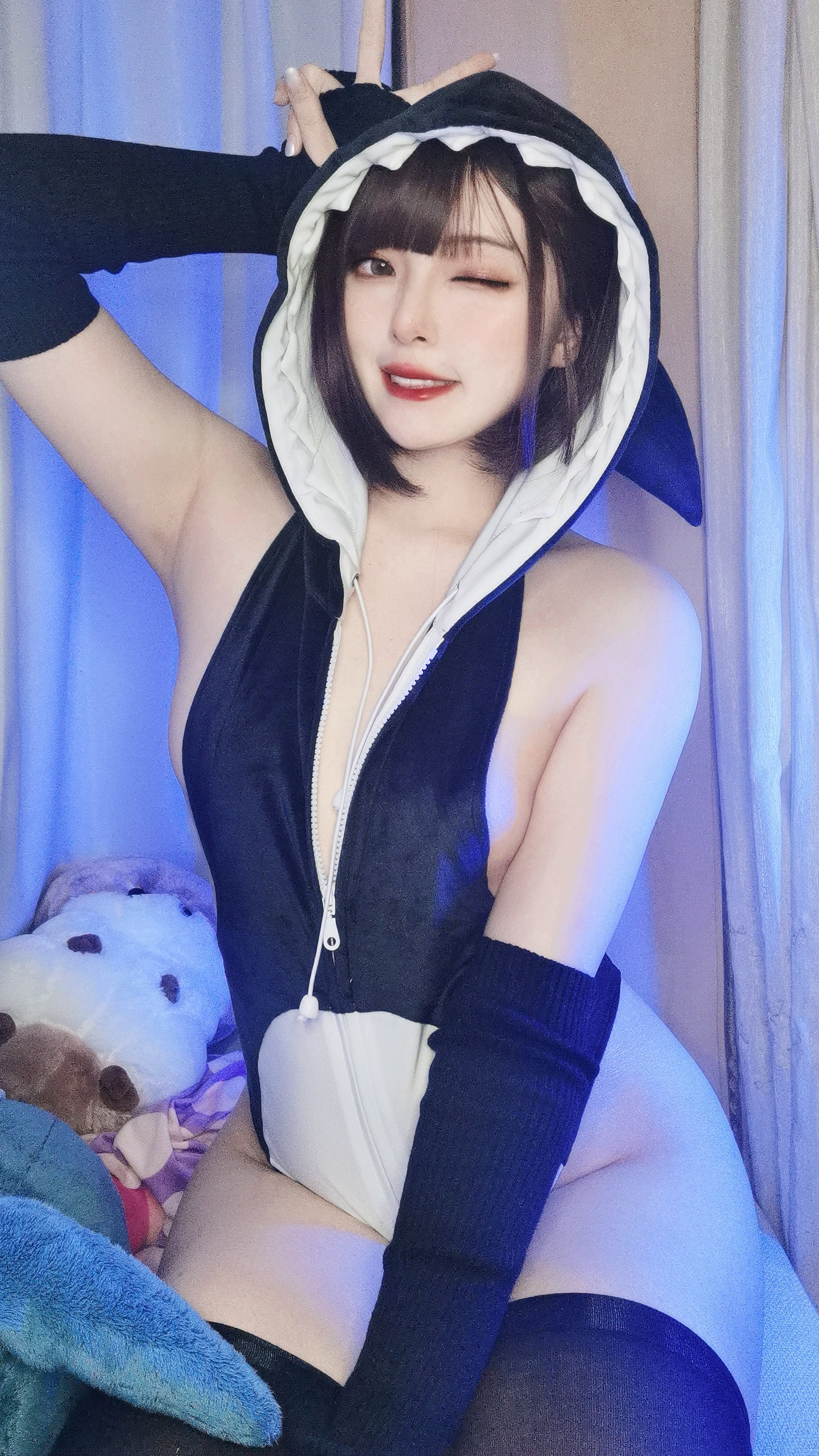 Natsuko Xia Xia Zi - Orca Self-Photo