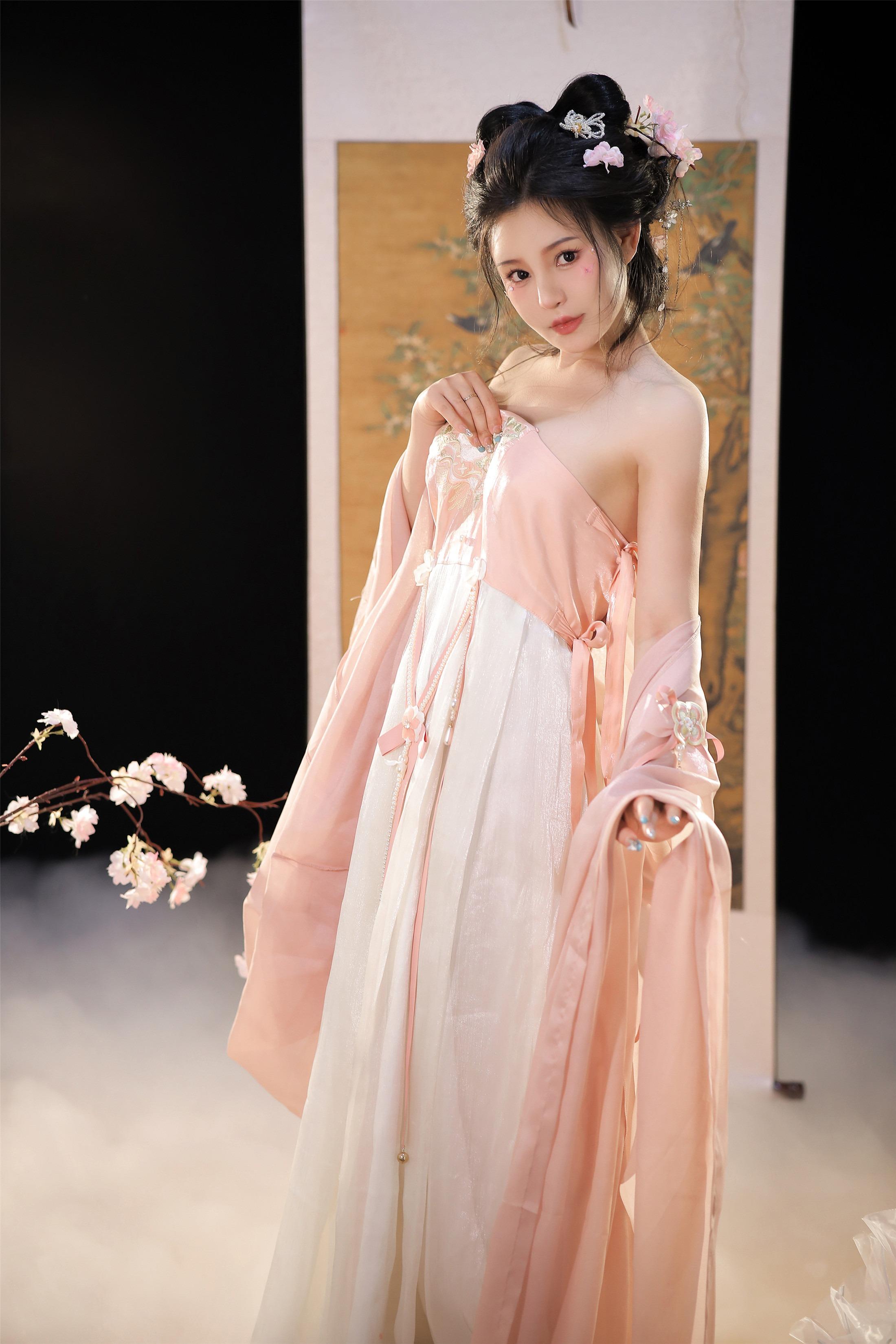 Tao Nuan Jiang - Hanfu Ancient Style Entering Dream 60P