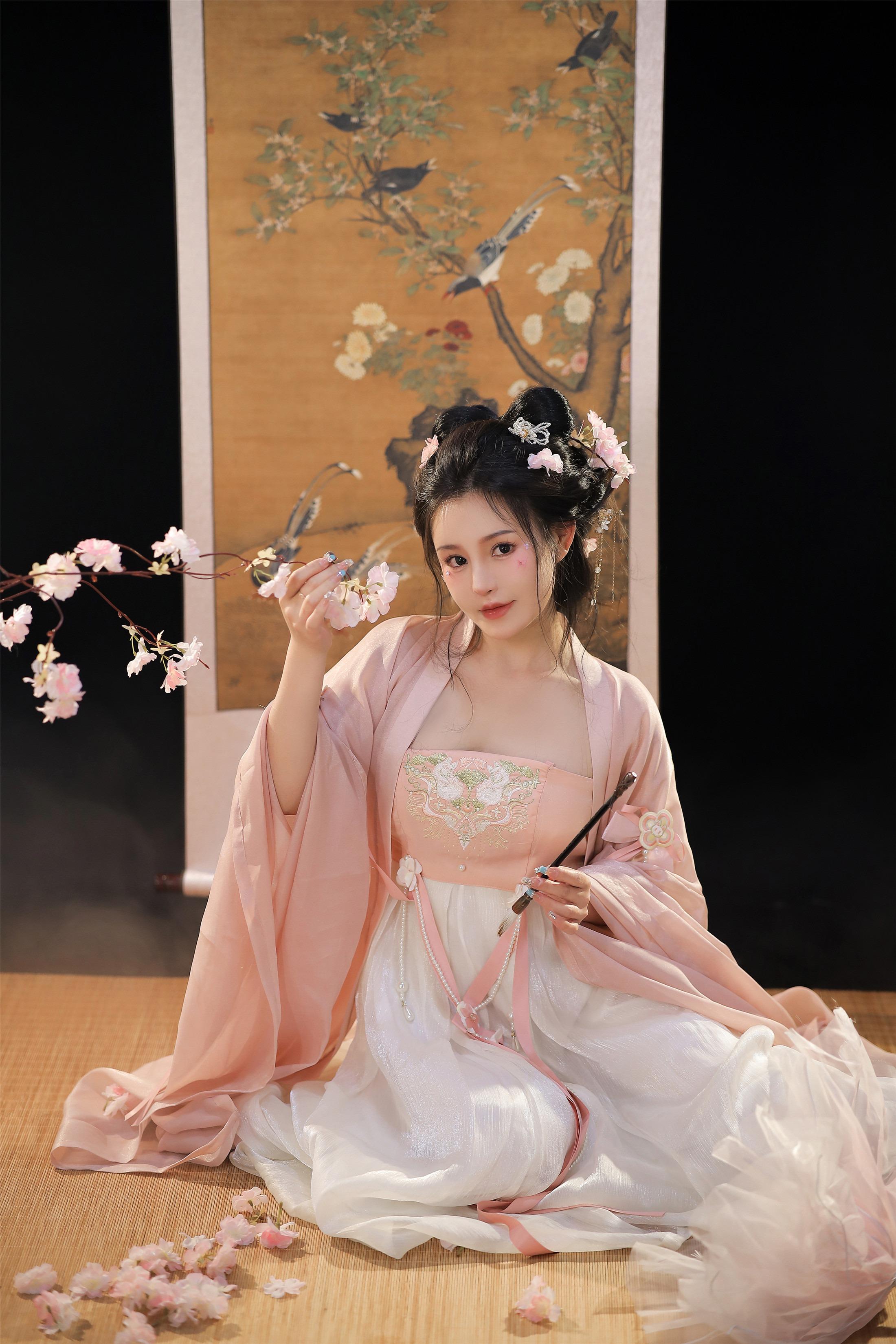 Tao Nuan Jiang - Hanfu Ancient Style Entering Dream 60P