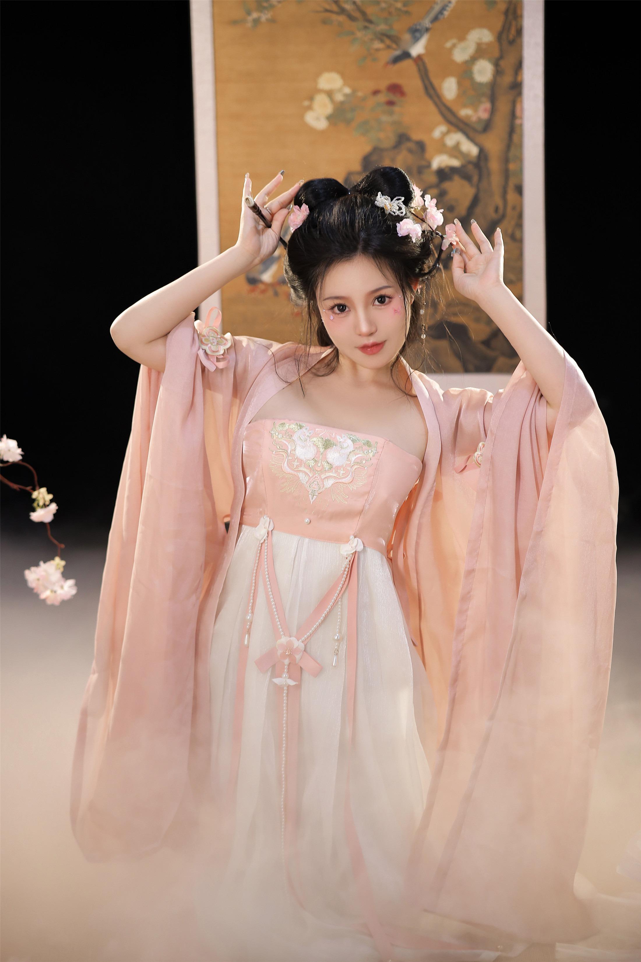 Tao Nuan Jiang - Hanfu Ancient Style Entering Dream 60P