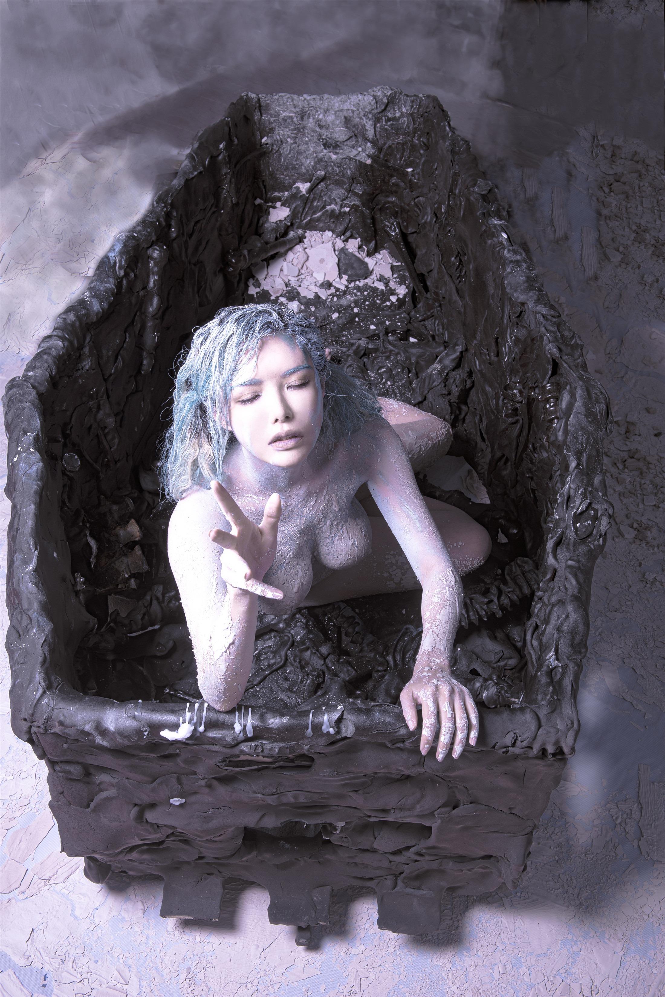 Xia Xiaoqiuqiuqiu - Resurrection 72P