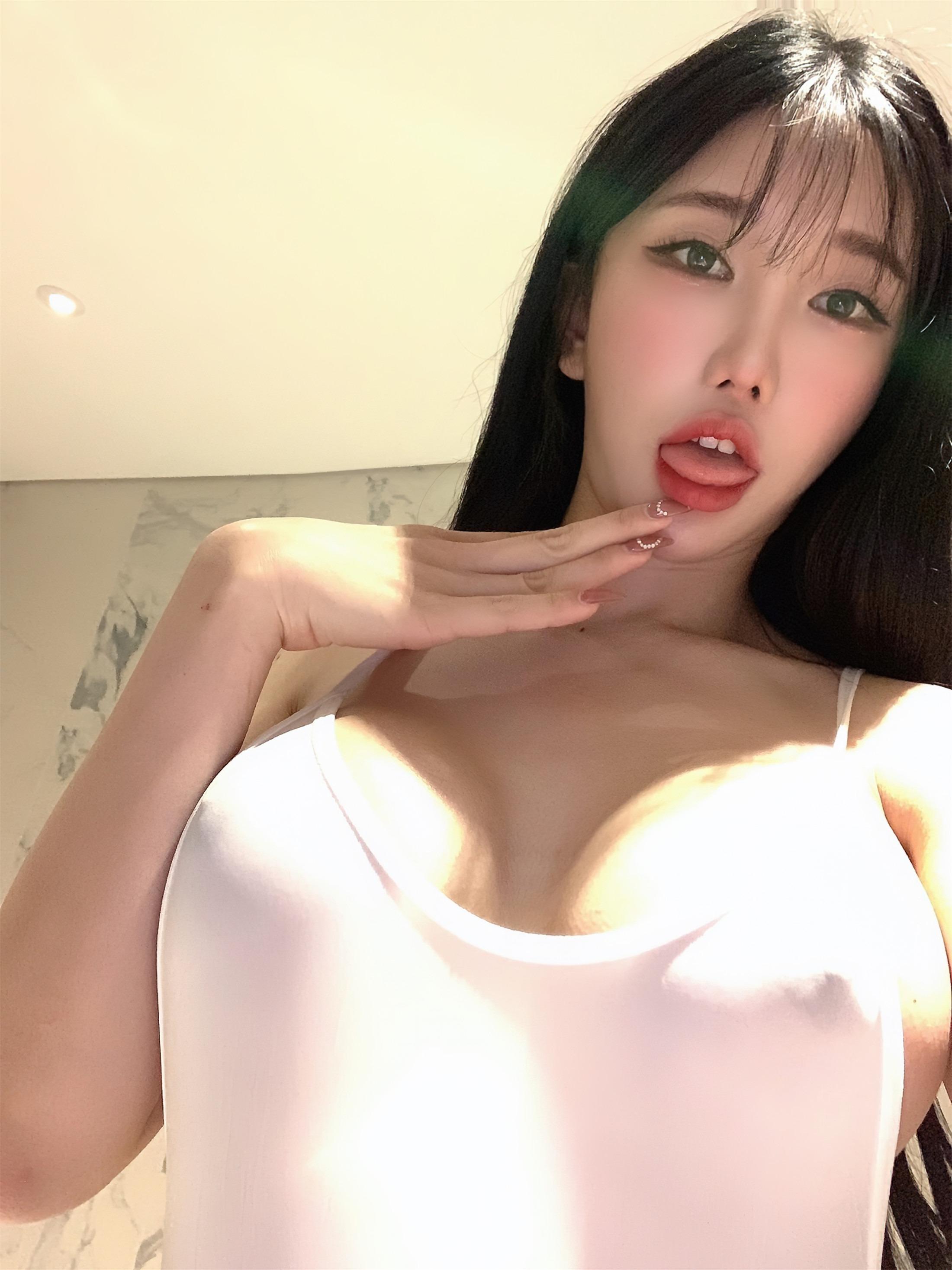 [Moon Night Snap] Mona (benchmark) x Yunjin-You, Me, We 75P