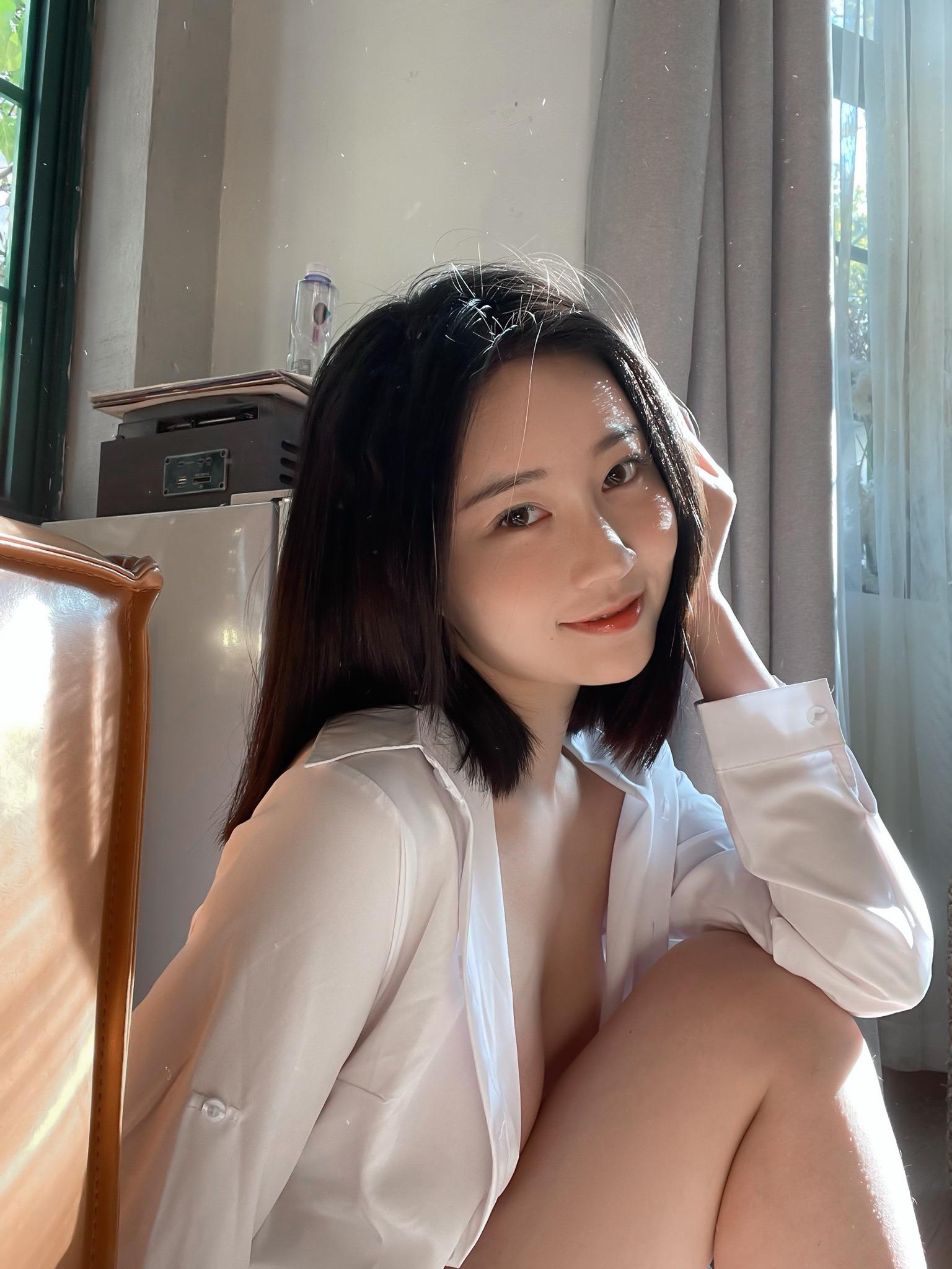 Niên Niên - Quang Vụ Niên 41P