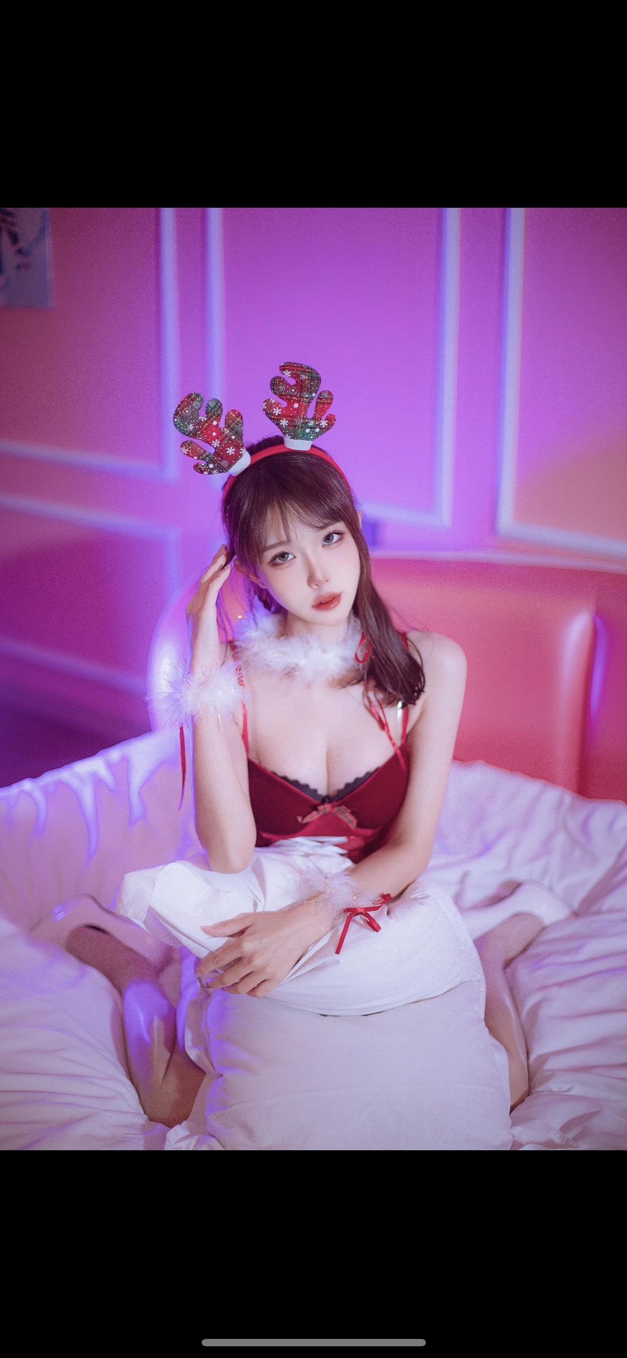 Yu Duoduo Dudu No. 004 - Christmas Special Photobook [28P