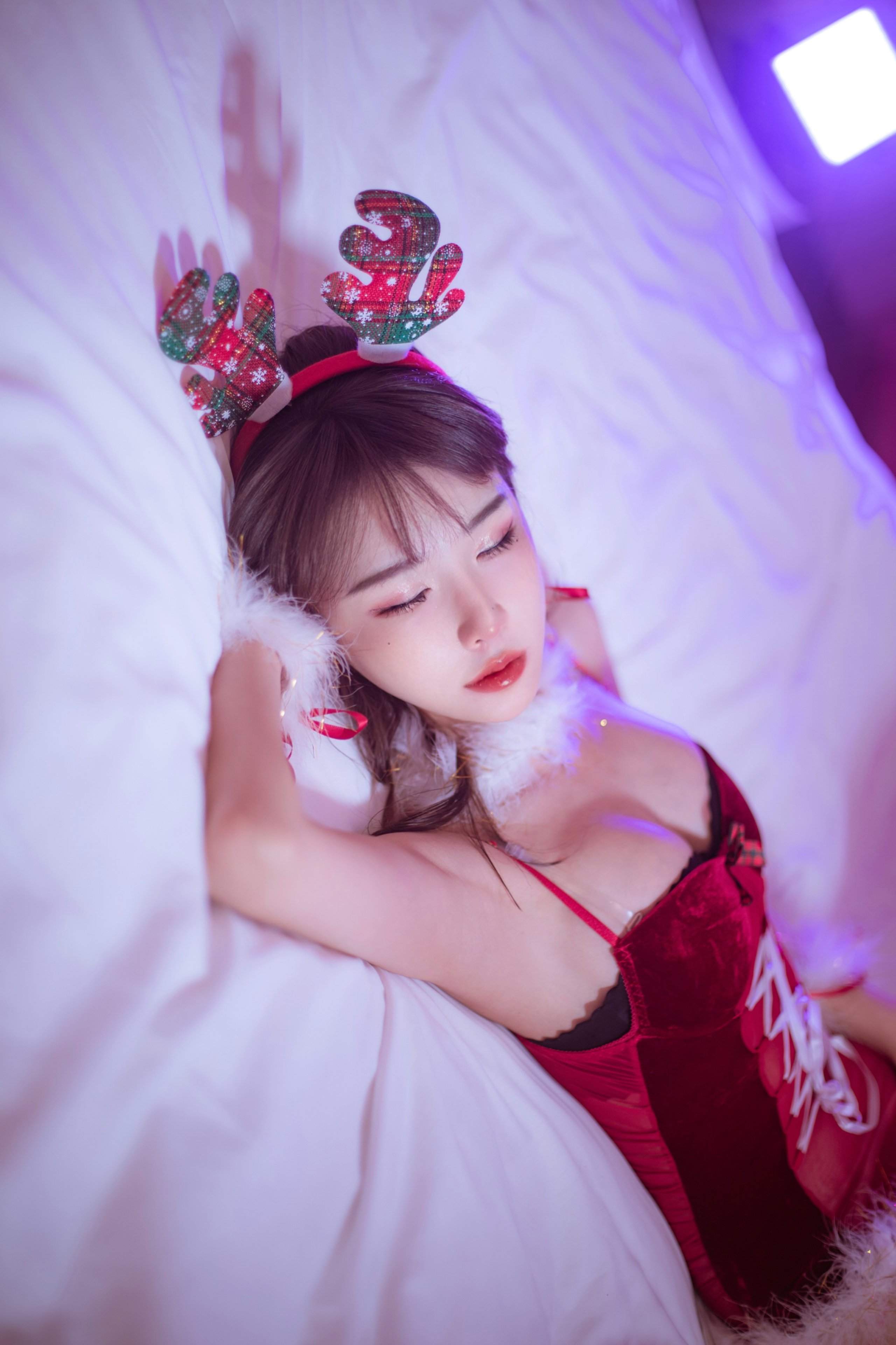 Yu Duoduo Dudu No. 004 - Christmas Special Photobook [28P