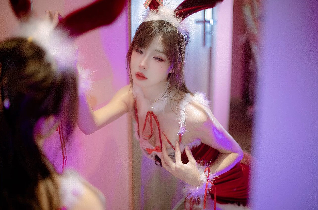Yu Duoduo Dudu No. 004 - Christmas Special Photobook [28P
