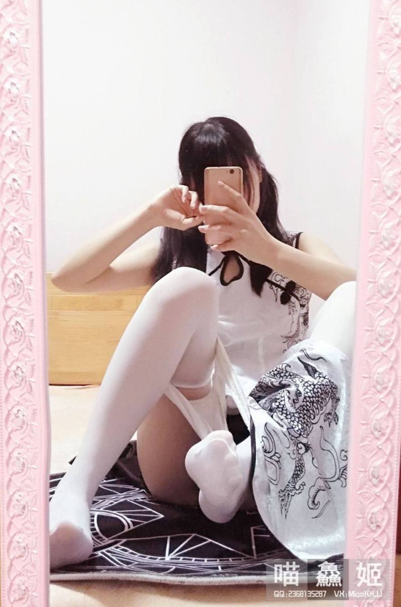 Internet celebrity  belle ta - Miao Xian Ji cheongsam