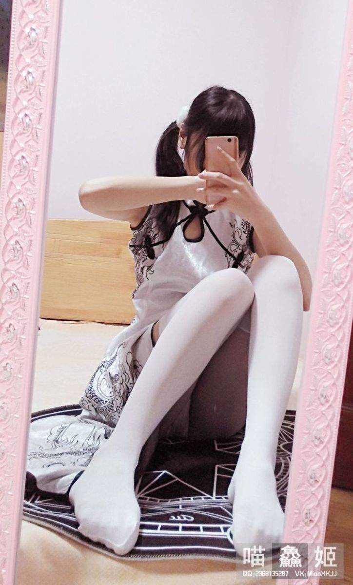 Internet celebrity  belle ta - Miao Xian Ji cheongsam