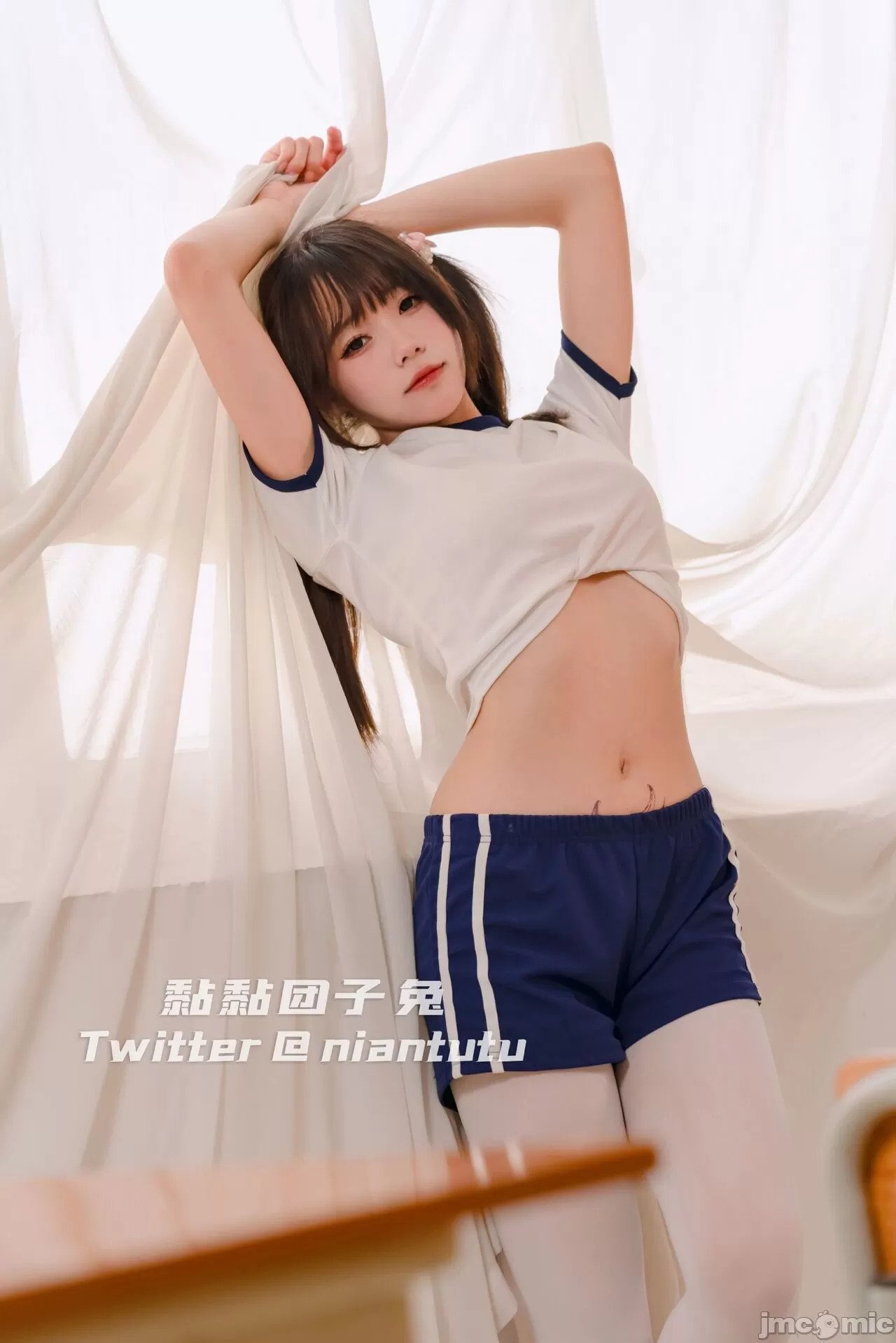 黏黏團子兔-雙馬尾體操服