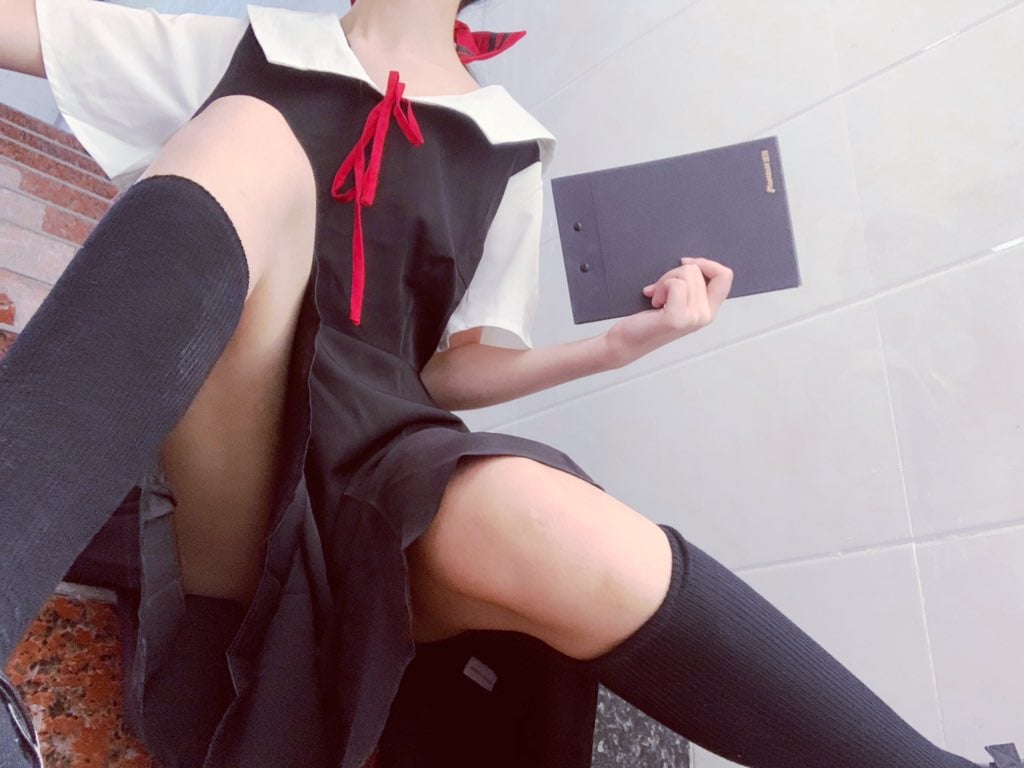 Twitter网红- 掉价的小樱桃