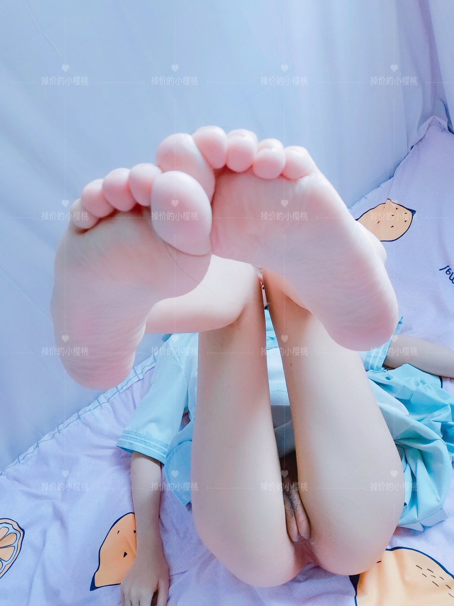 Twitter网红- 掉价的小樱桃
