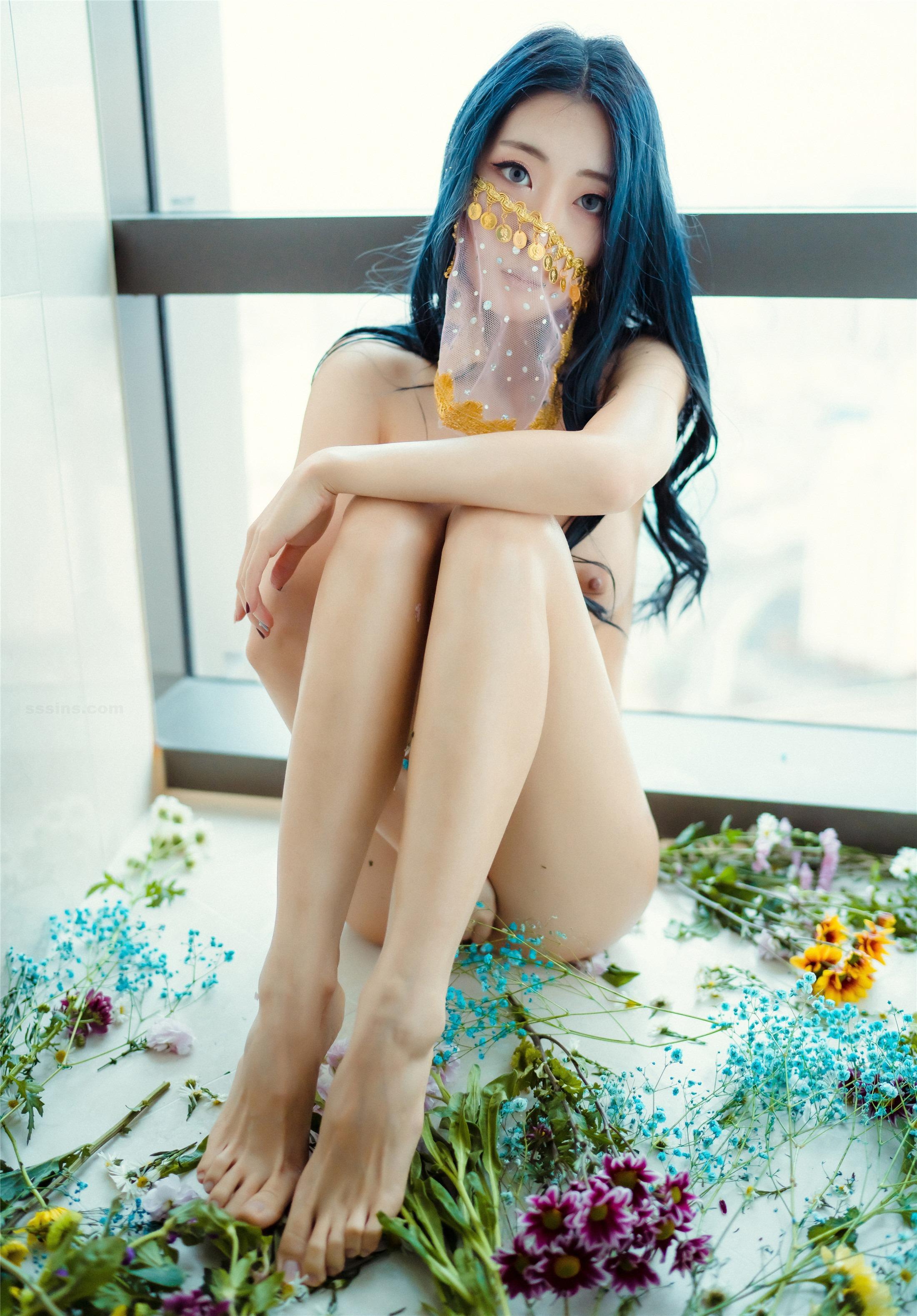 [Moon Night Snap] Mona 모나 - Happy Birthday Vol.3 42P