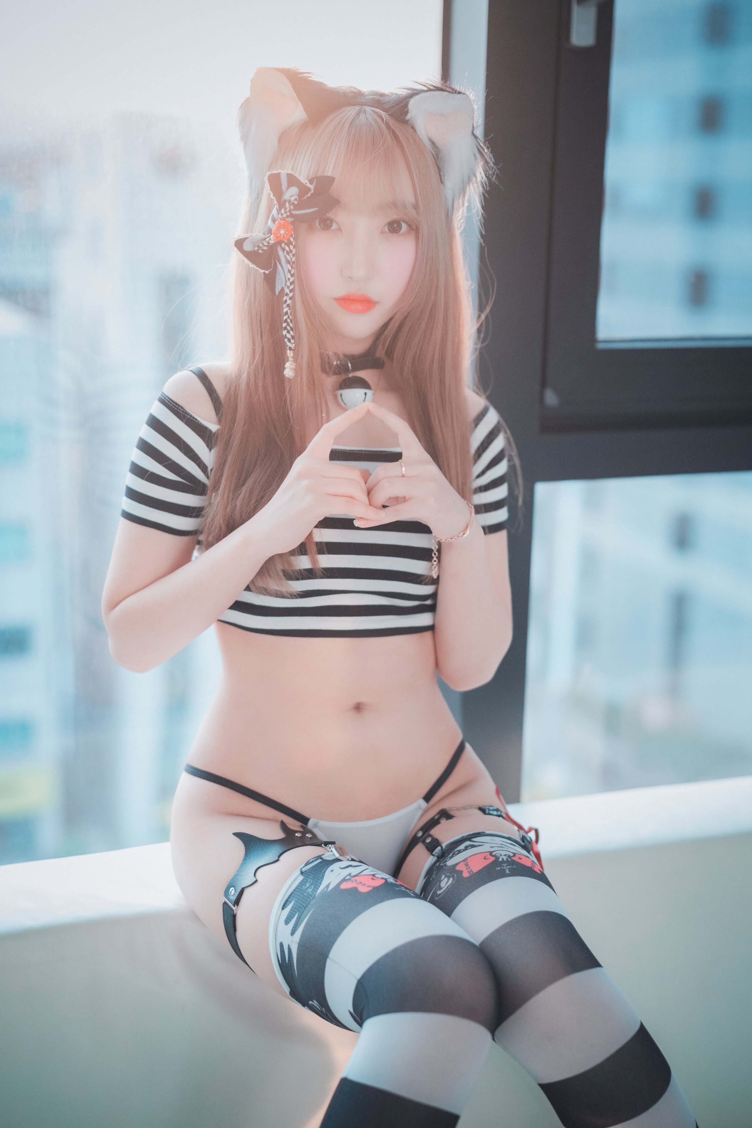 DJAWA Photo] Hanari - Catgirl in Stripes