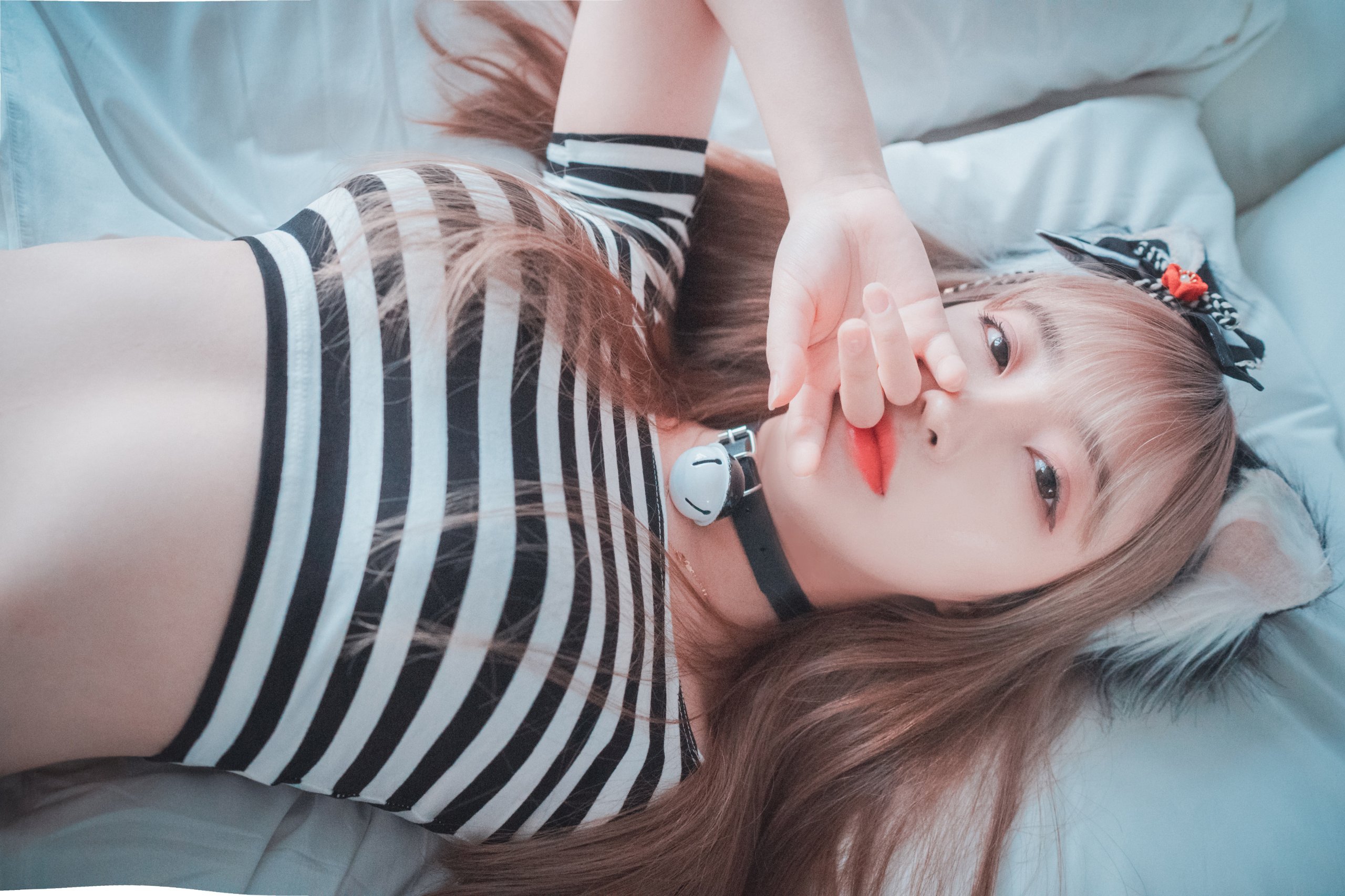 DJAWA Photo] Hanari - Catgirl in Stripes