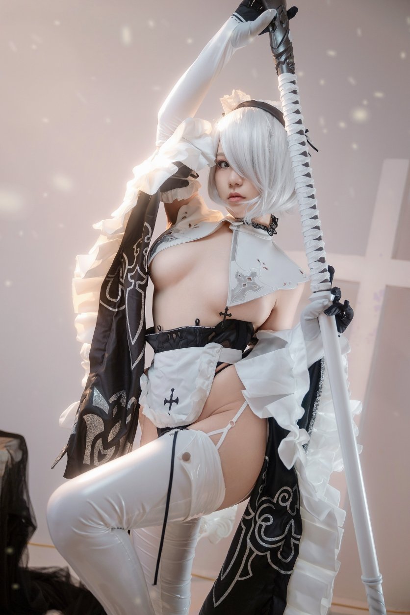 Qi Qi Na Na Zi No. 002 2B Maid