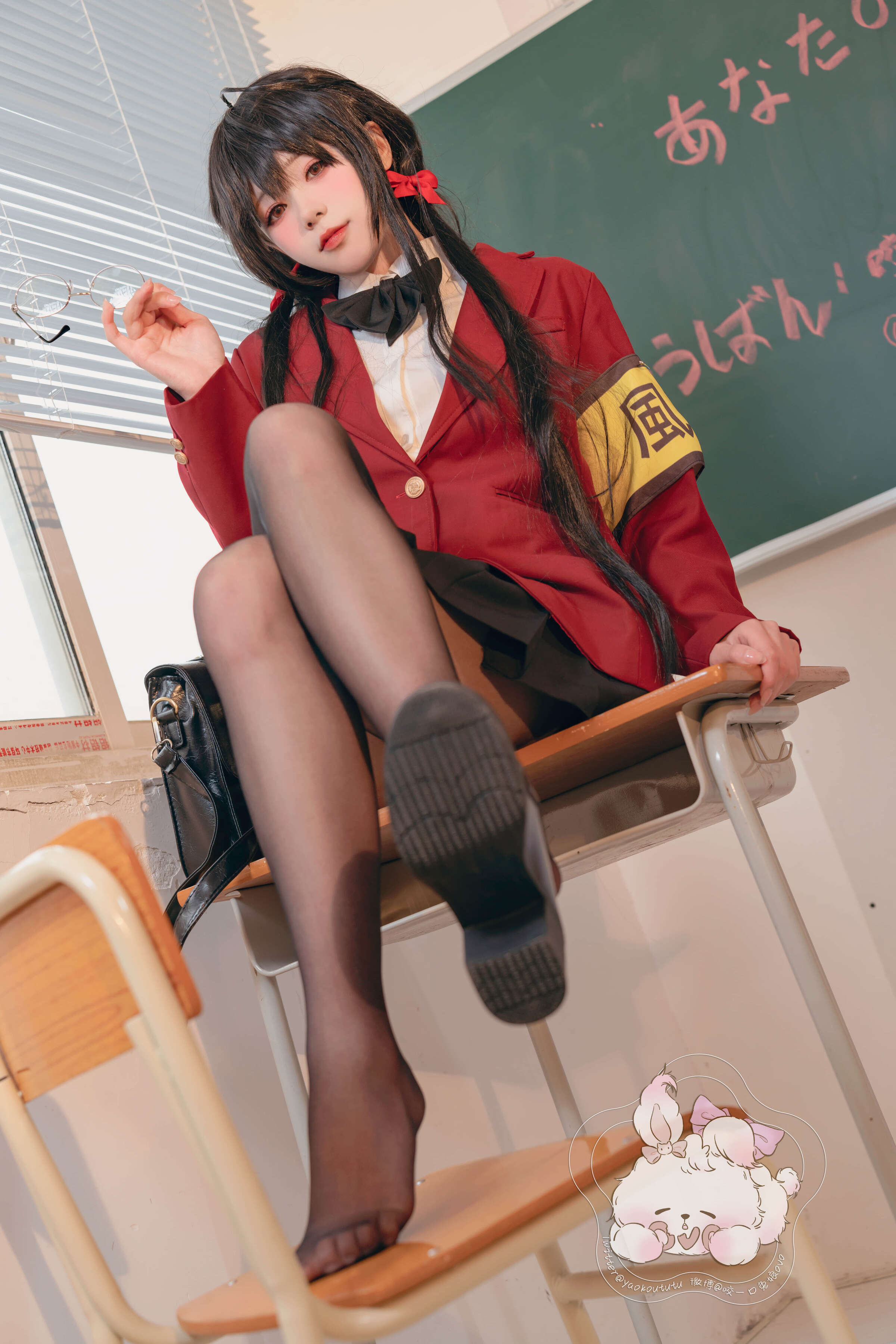 Bite a Bite of Rabbit Mother ovo - Feng, the Discipline Committee Member