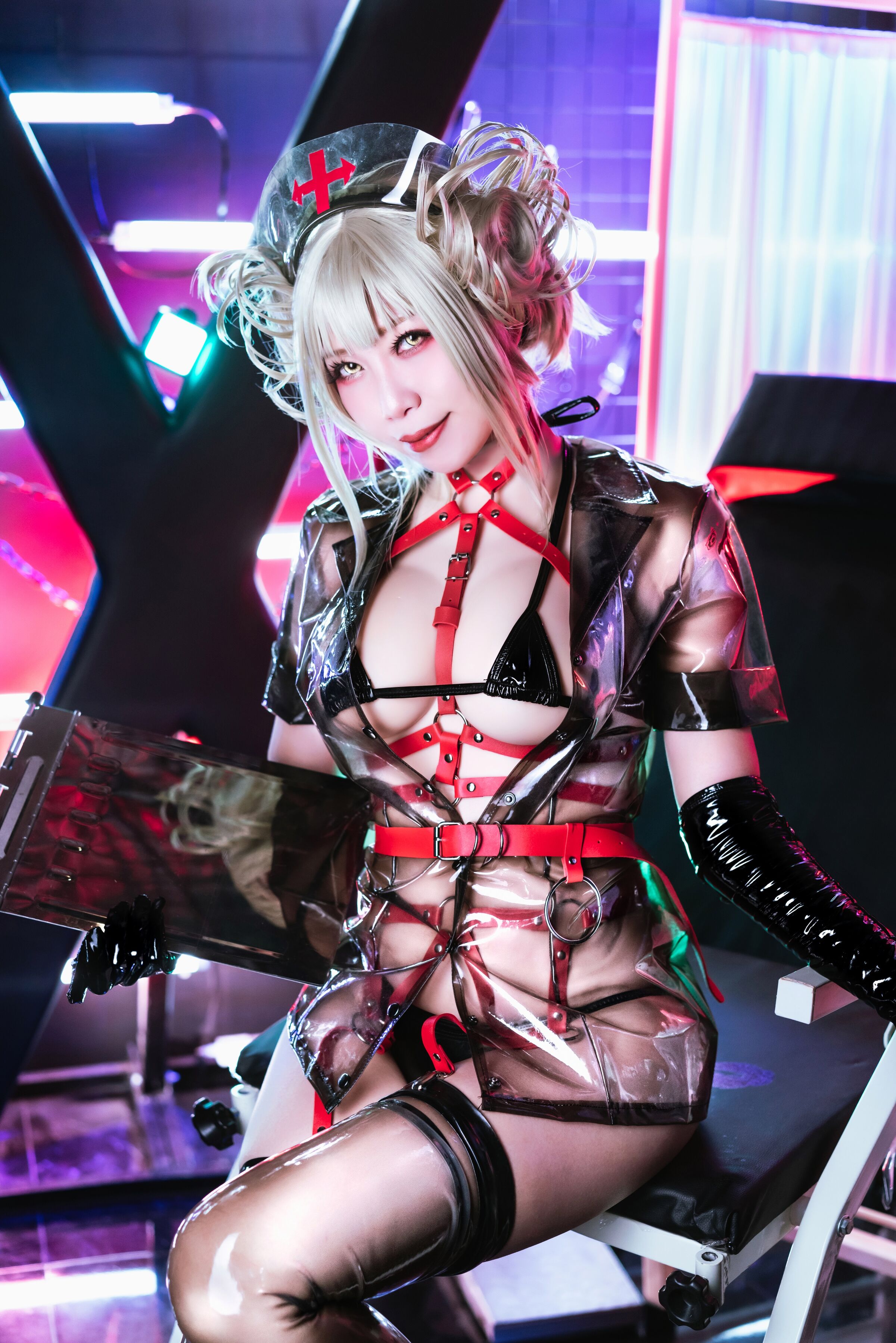 Tiểu Kỳ-aki Toga Himiko - Y tá