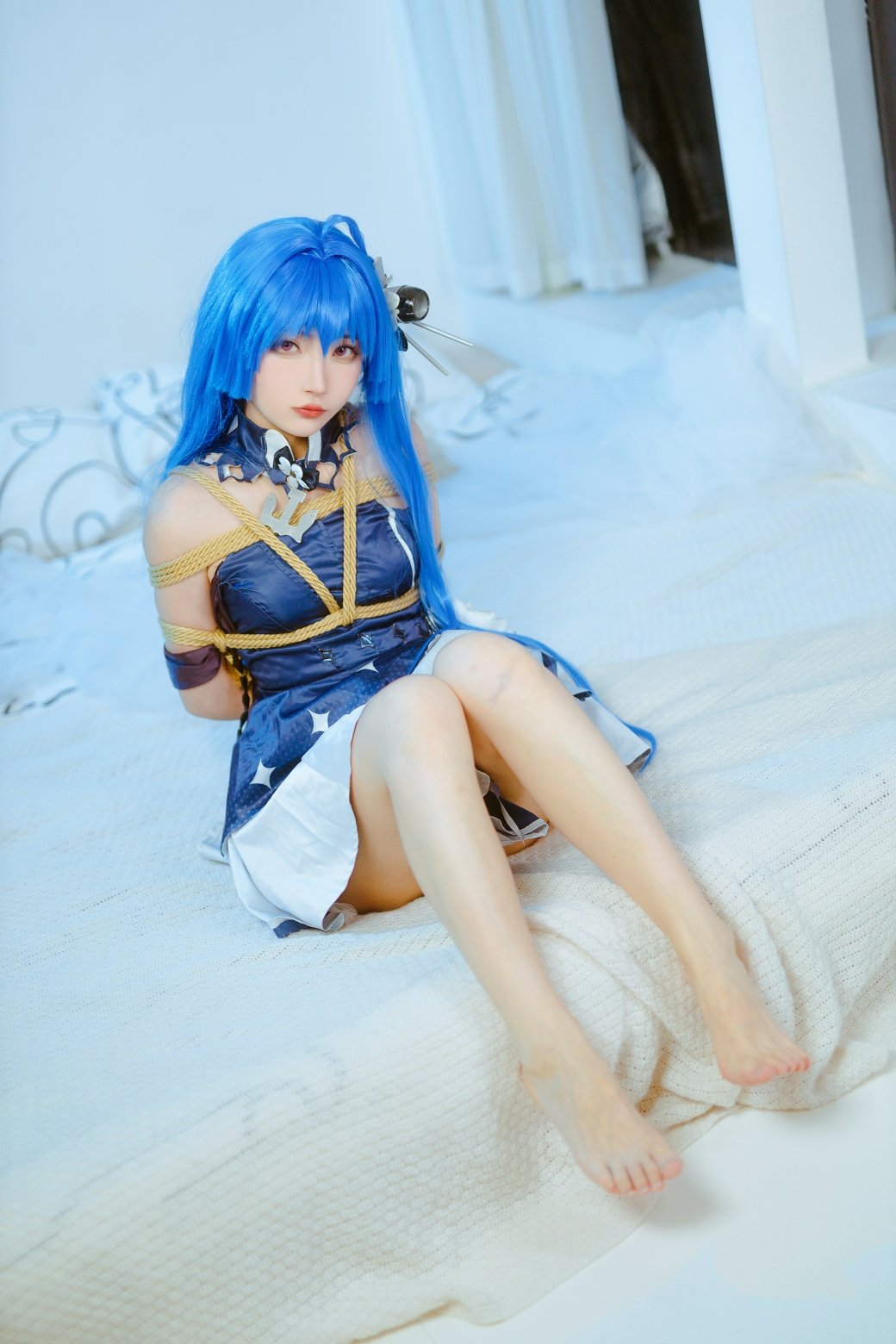三は世ではないw Nikke 勝利の女神 · ヘレナ 縛り