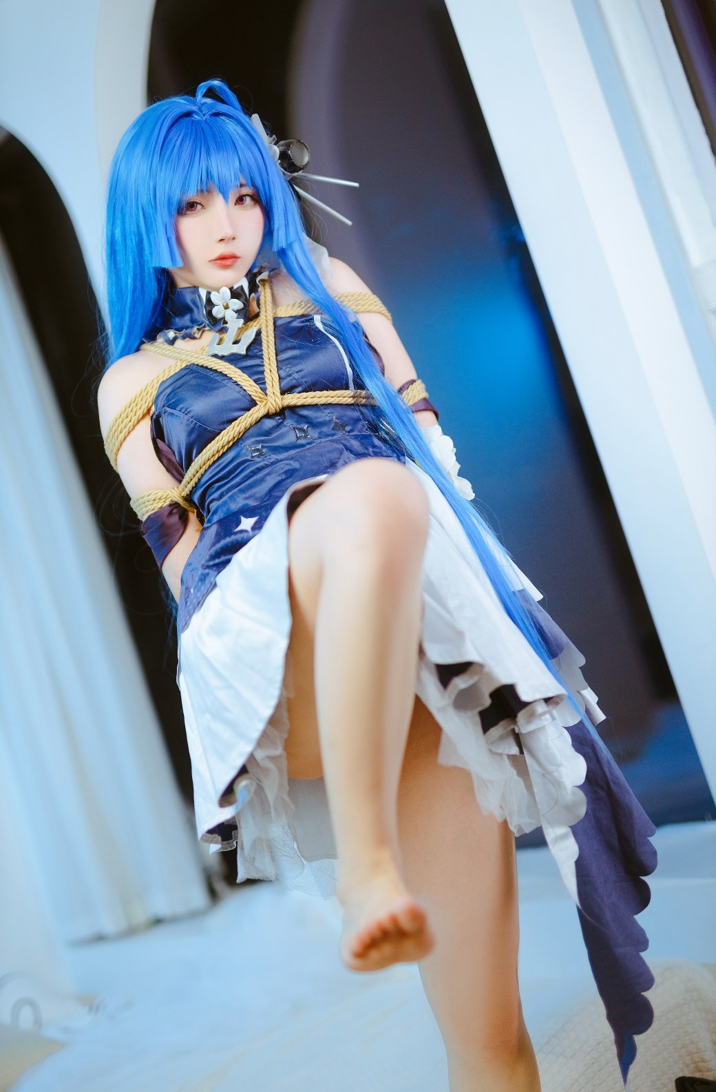 三は世ではないw Nikke 勝利の女神 · ヘレナ 縛り