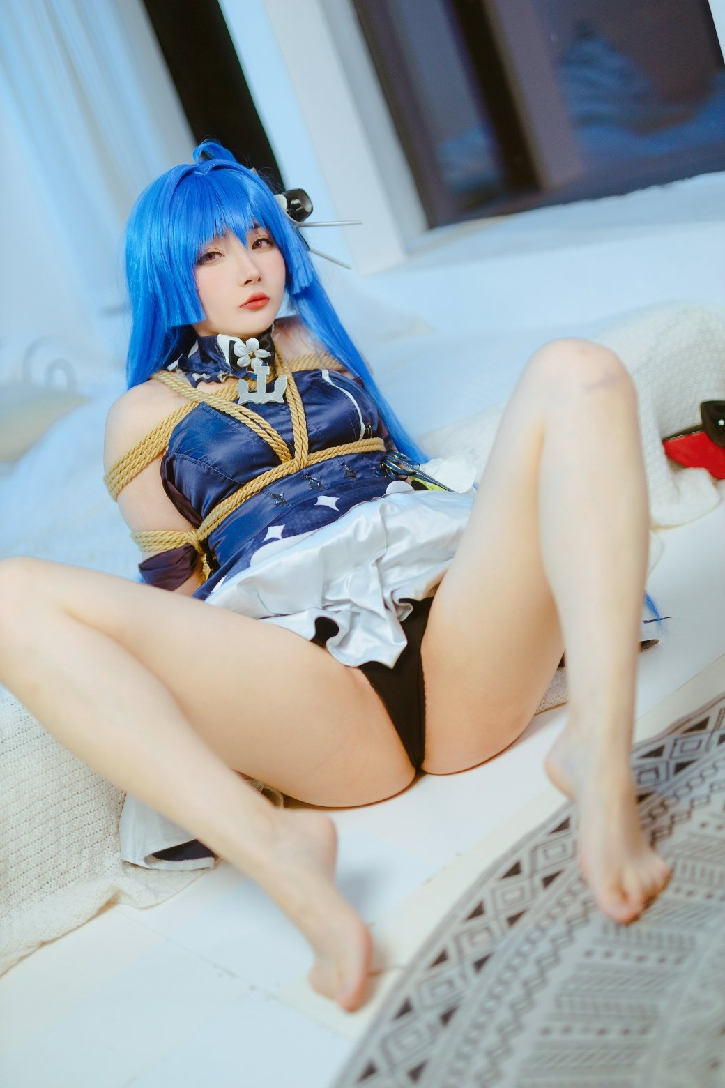 三は世ではないw Nikke 勝利の女神 · ヘレナ 縛り