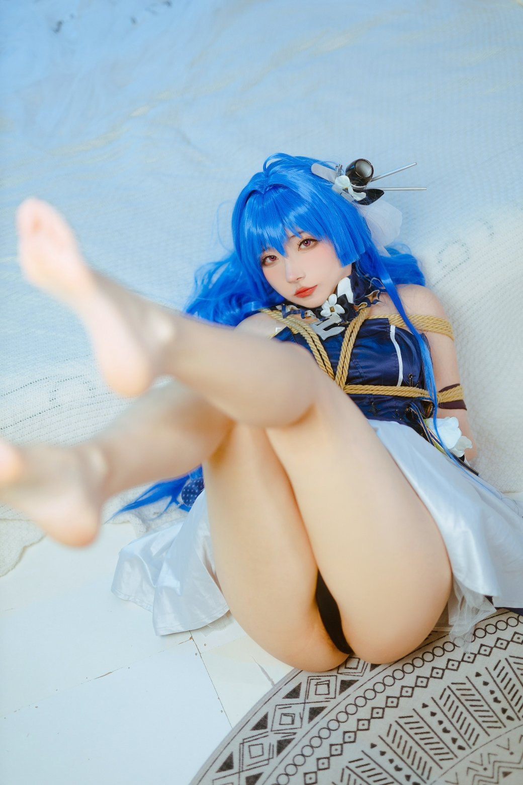 三は世ではないw Nikke 勝利の女神 · ヘレナ 縛り