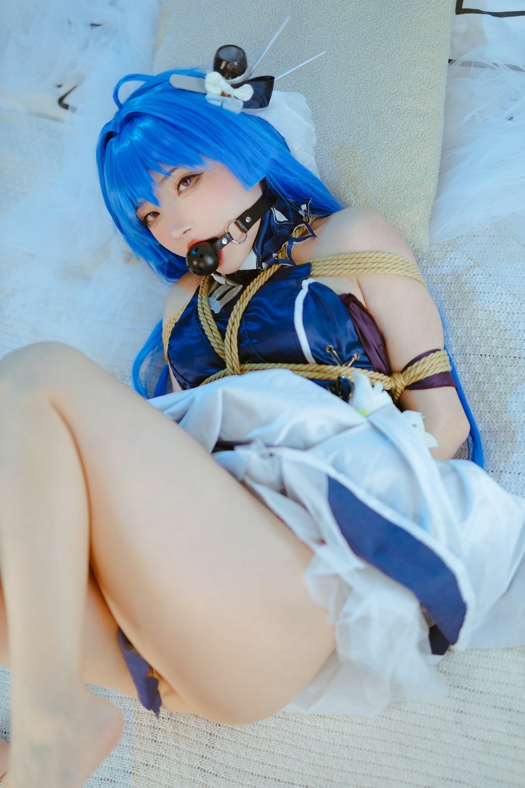三は世ではないw Nikke 勝利の女神 · ヘレナ 縛り