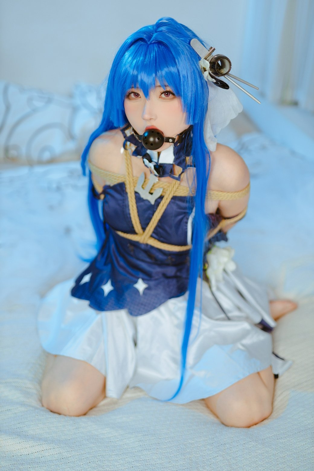 三は世ではないw Nikke 勝利の女神 · ヘレナ 縛り