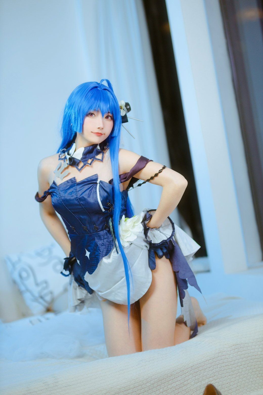 三は世ではないw Nikke 勝利の女神 · ヘレナ 縛り