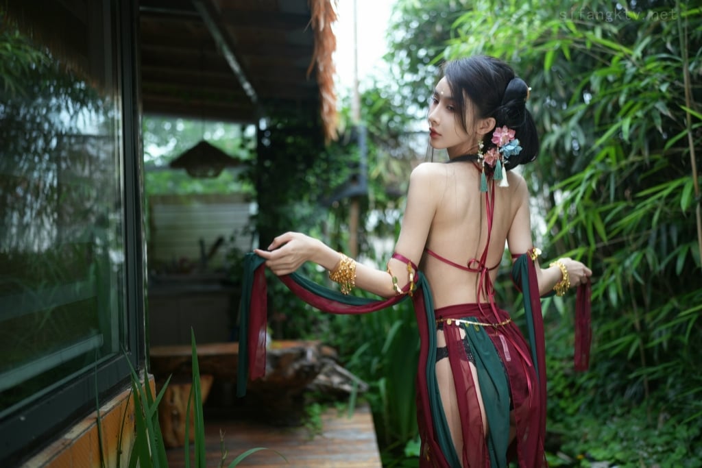 No. 001 Yu Duoduo Daji's Ancient Style Allure